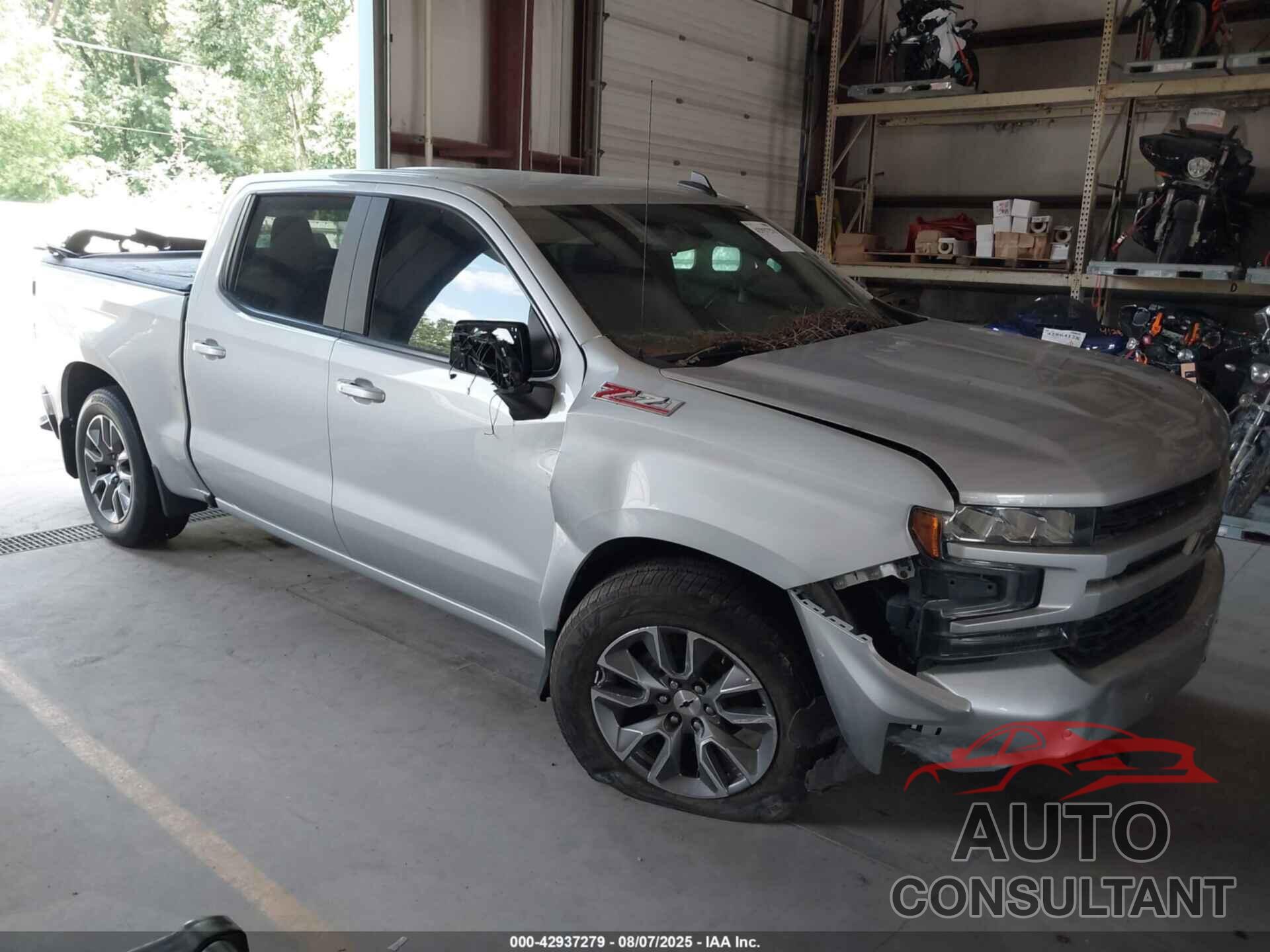 CHEVROLET SILVERADO 1500 2019 - 1GCUYEED4KZ136097
