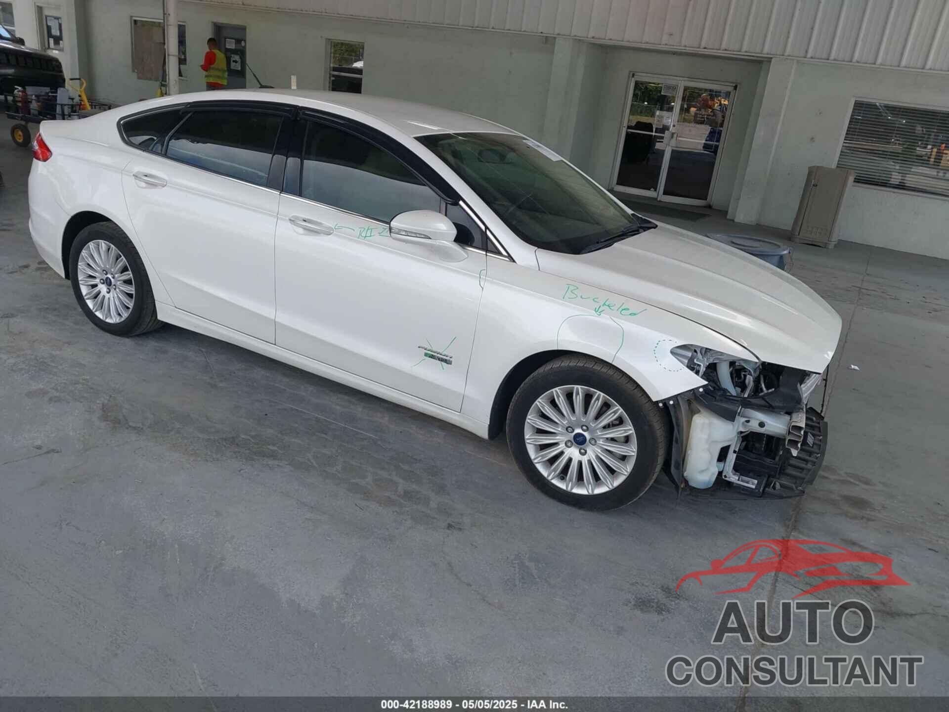 FORD FUSION ENERGI 2016 - 3FA6P0PUXGR203699