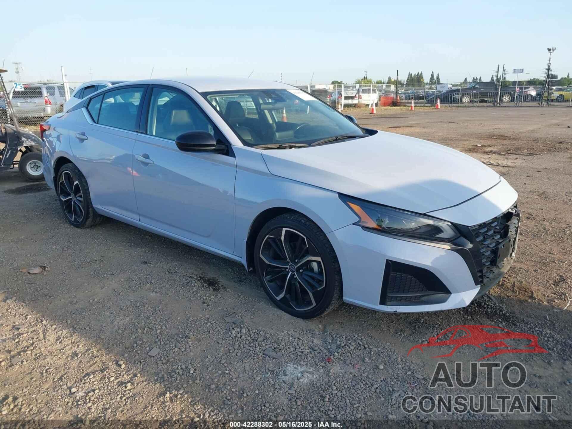 NISSAN ALTIMA 2023 - 1N4BL4CW2PN400216