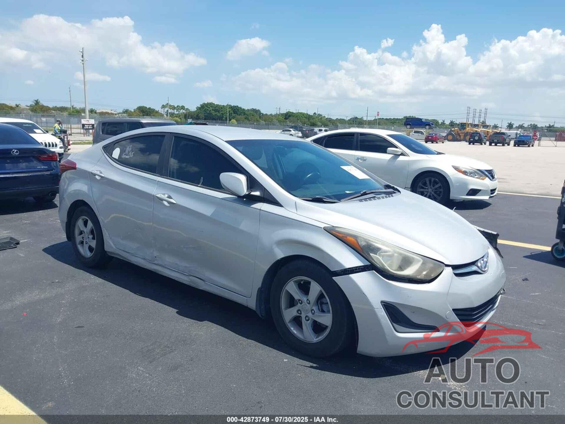 HYUNDAI ELANTRA 2015 - KMHDH4AE1FU320565