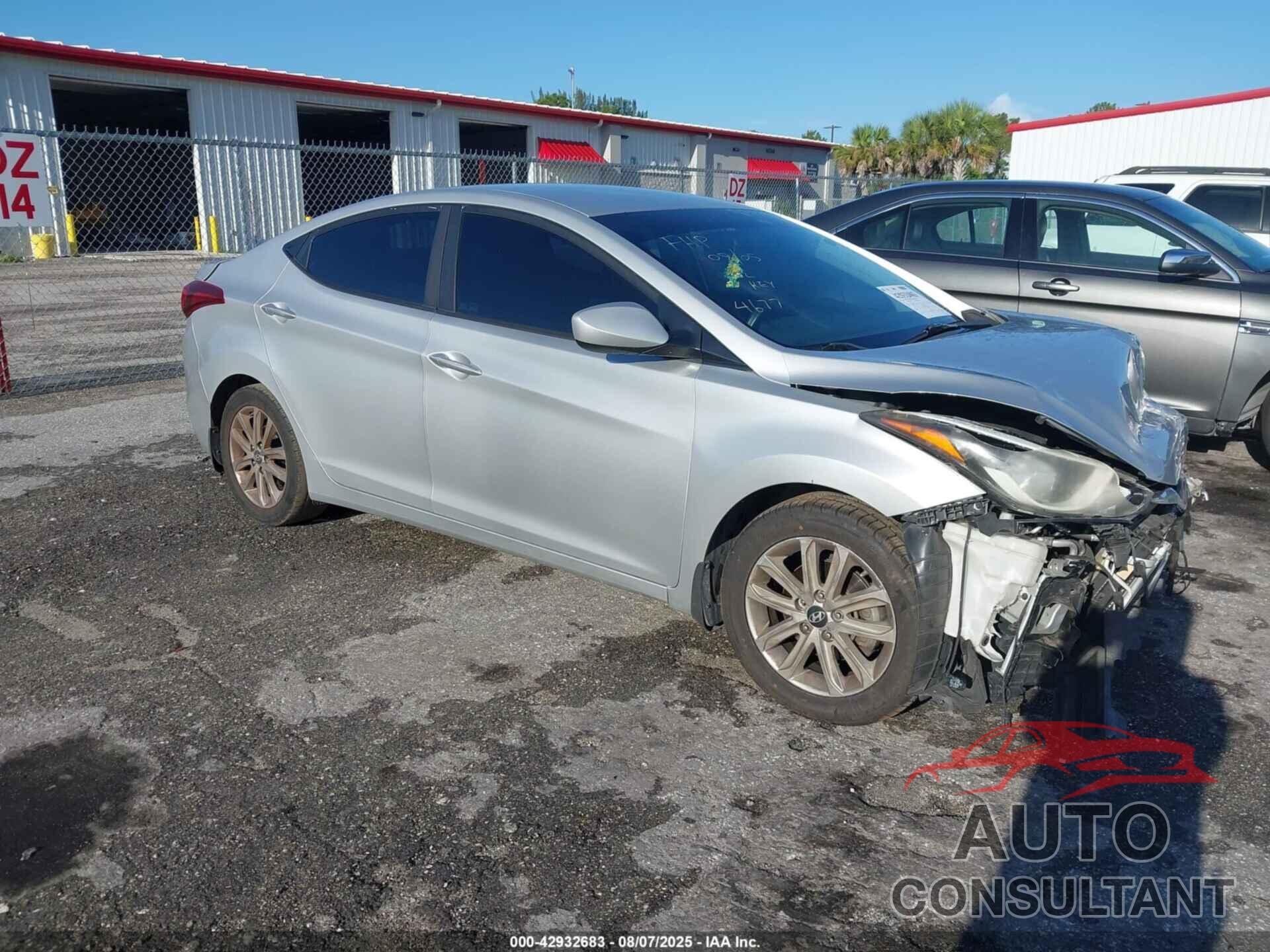 HYUNDAI ELANTRA 2015 - KMHDH4AE5FU264677