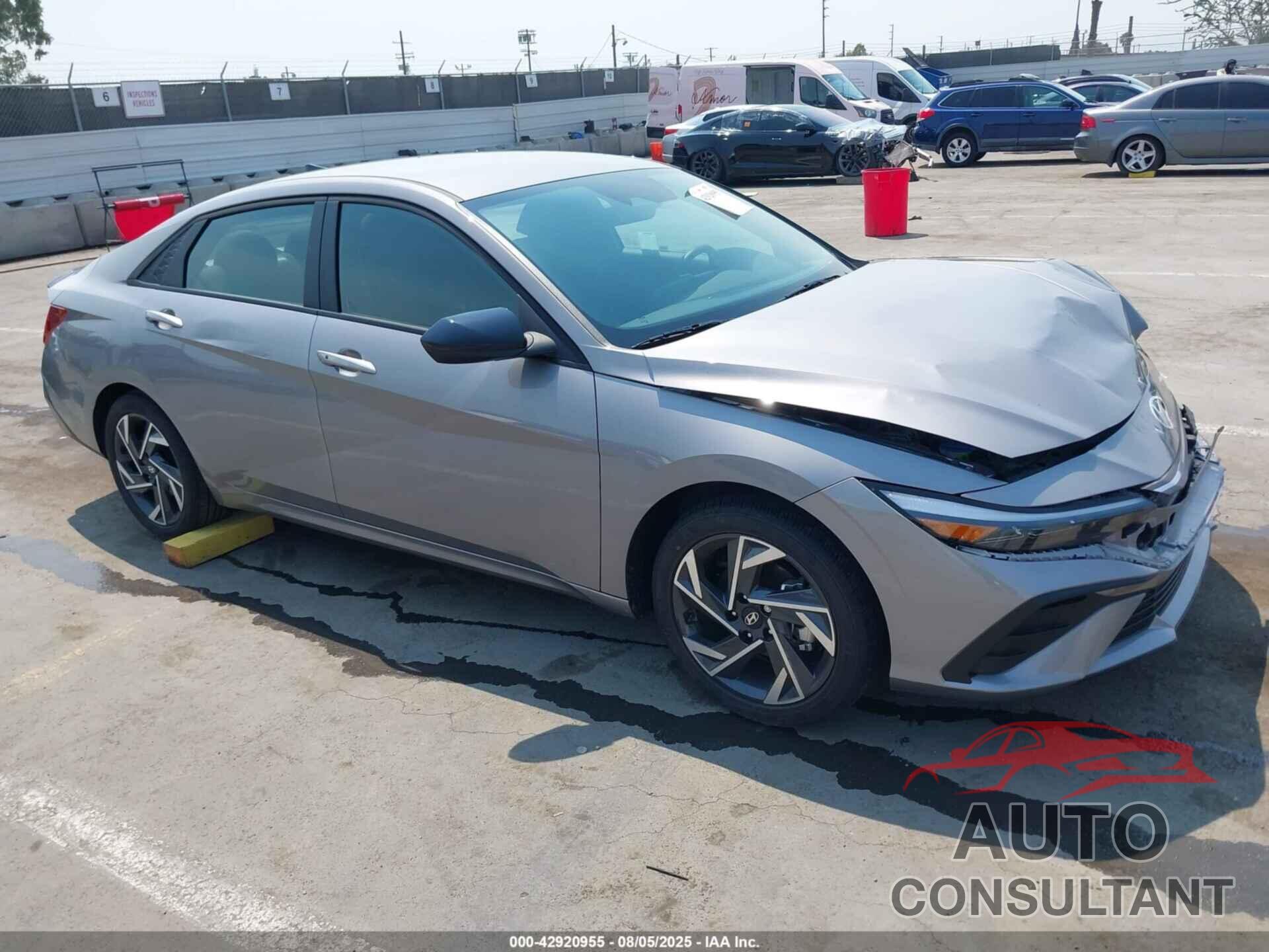 HYUNDAI ELANTRA 2025 - KMHLM4DG2SU908750