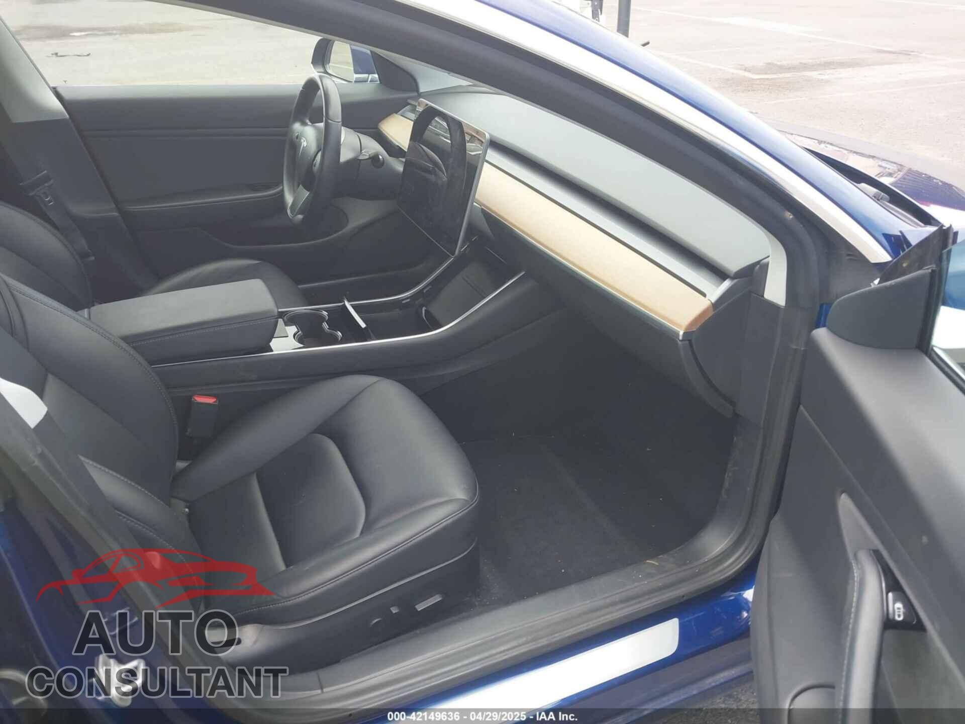 TESLA MODEL 3 2018 - 5YJ3E1EA6JF160859