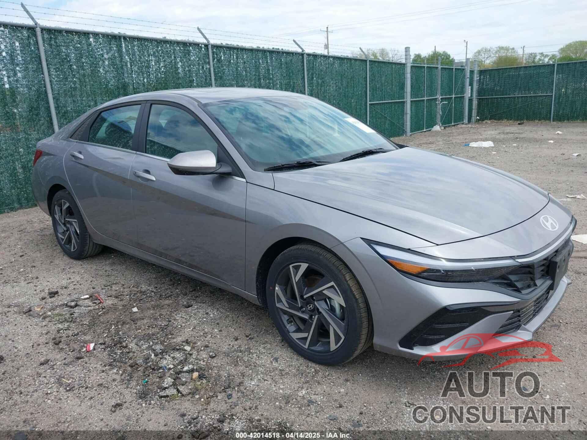 HYUNDAI ELANTRA 2025 - KMHLS4DG9SU913286
