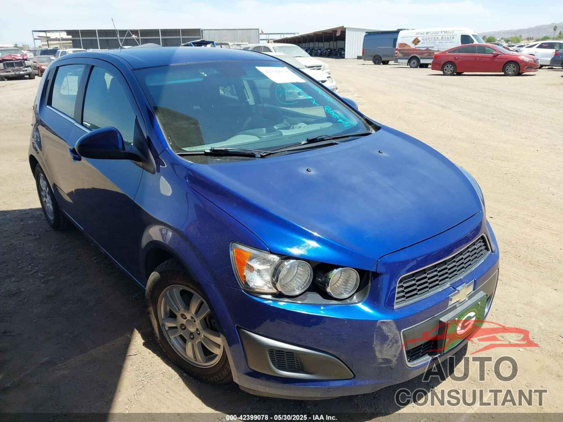 CHEVROLET SONIC 2013 - 1G1JC6SBXD4104208