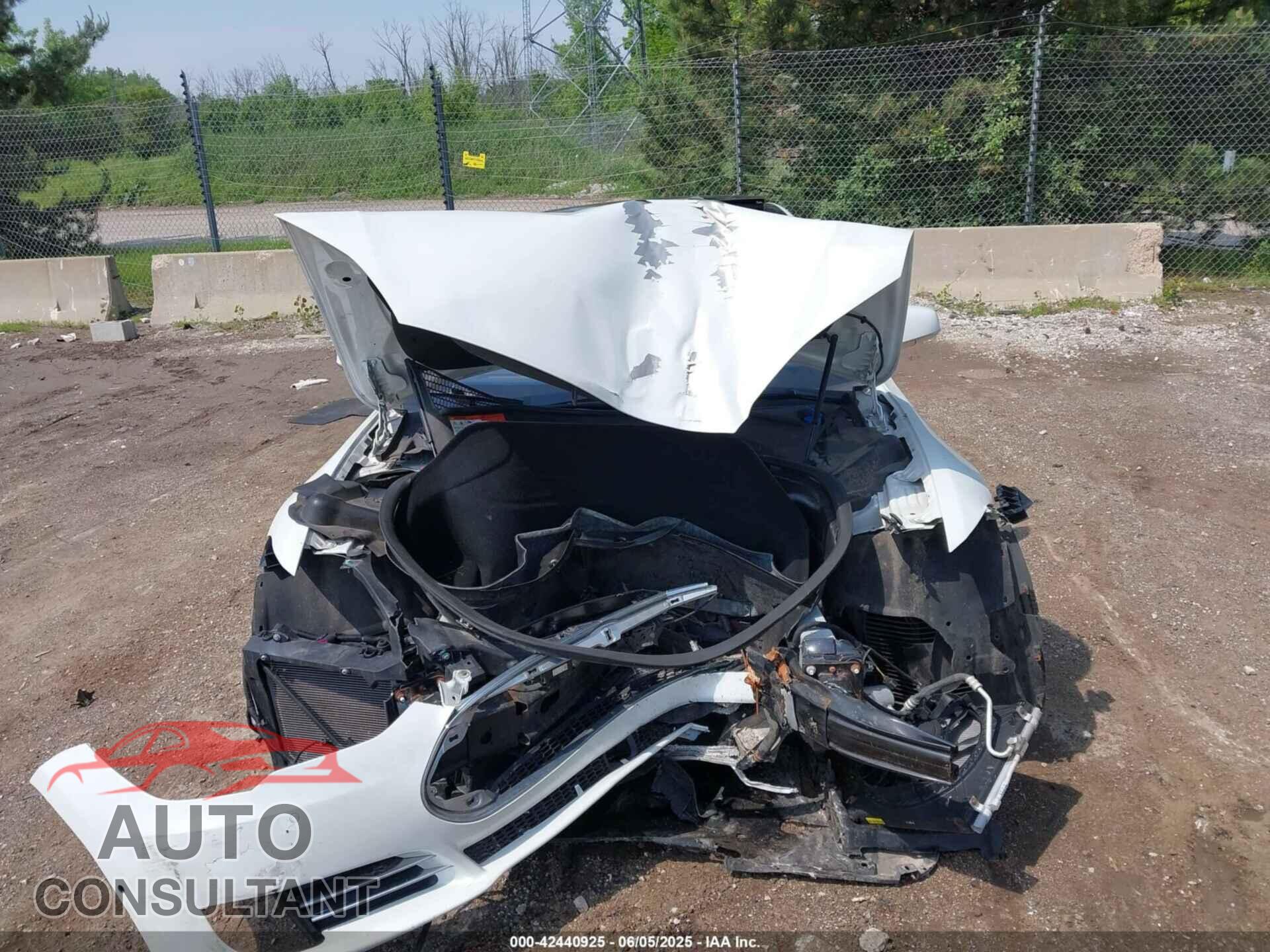 TESLA MODEL S 2015 - 5YJSA1E2XFF117164
