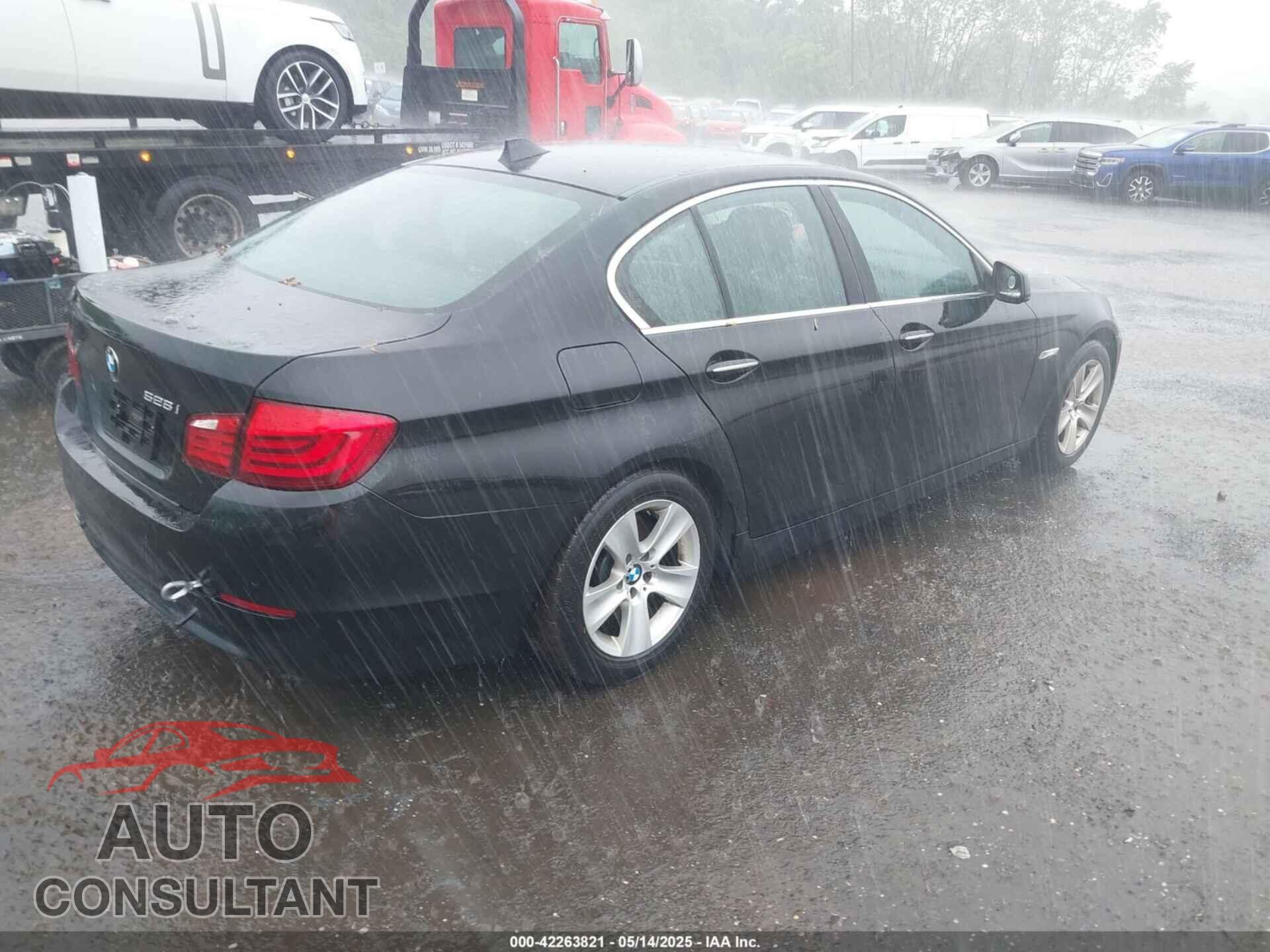 BMW 528I 2012 - WBAXG5C53CDX02614
