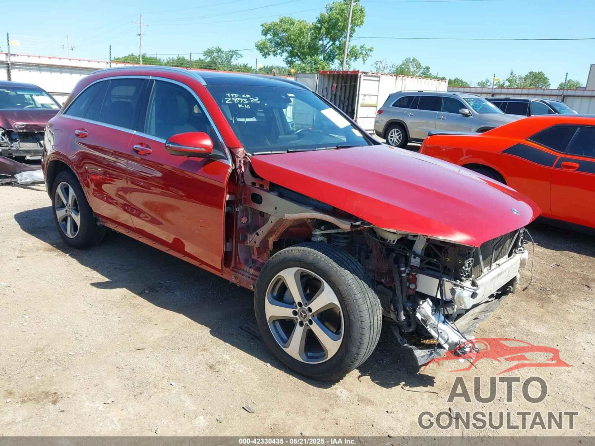 MERCEDES-BENZ GLC 300 2019 - WDC0G4KB1KF611778