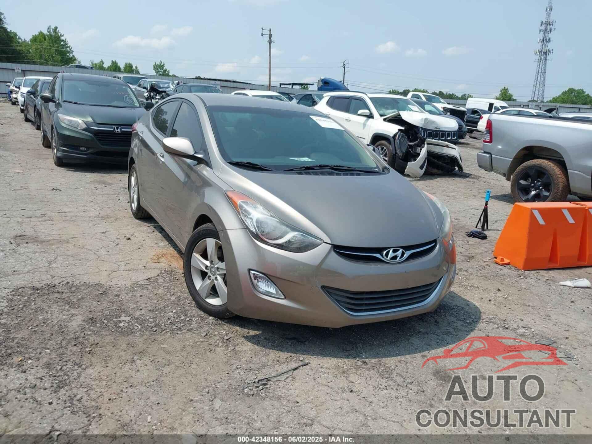 HYUNDAI ELANTRA 2013 - 5NPDH4AE9DH441145