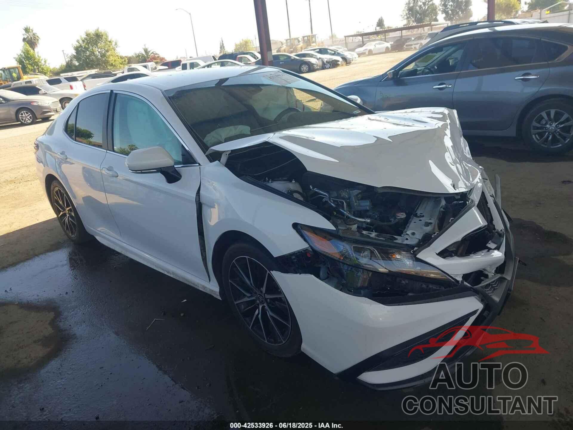 TOYOTA CAMRY 2024 - 4T1G11AK5RU886156