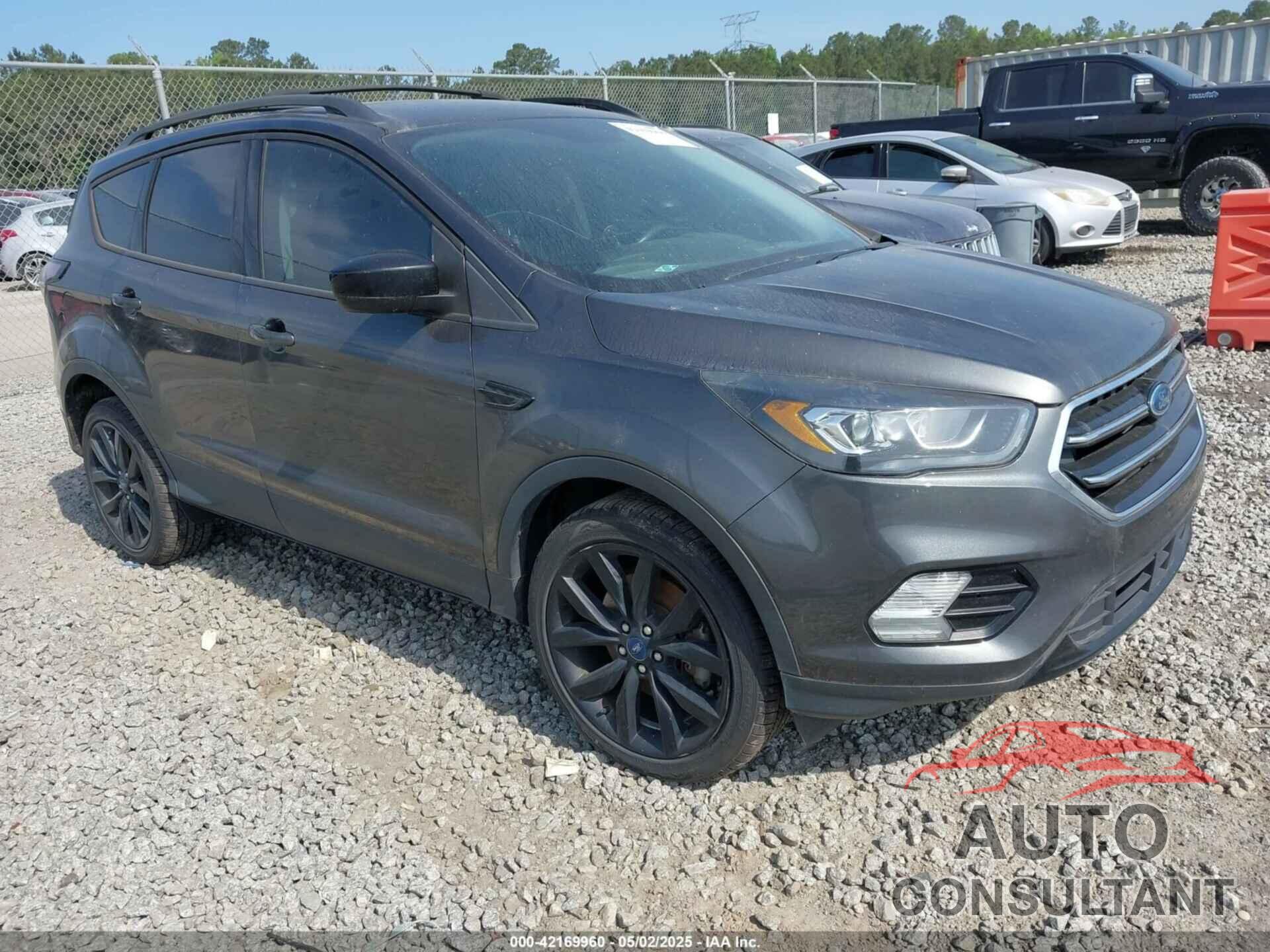 FORD ESCAPE 2018 - 1FMCU9GD0JUB79810