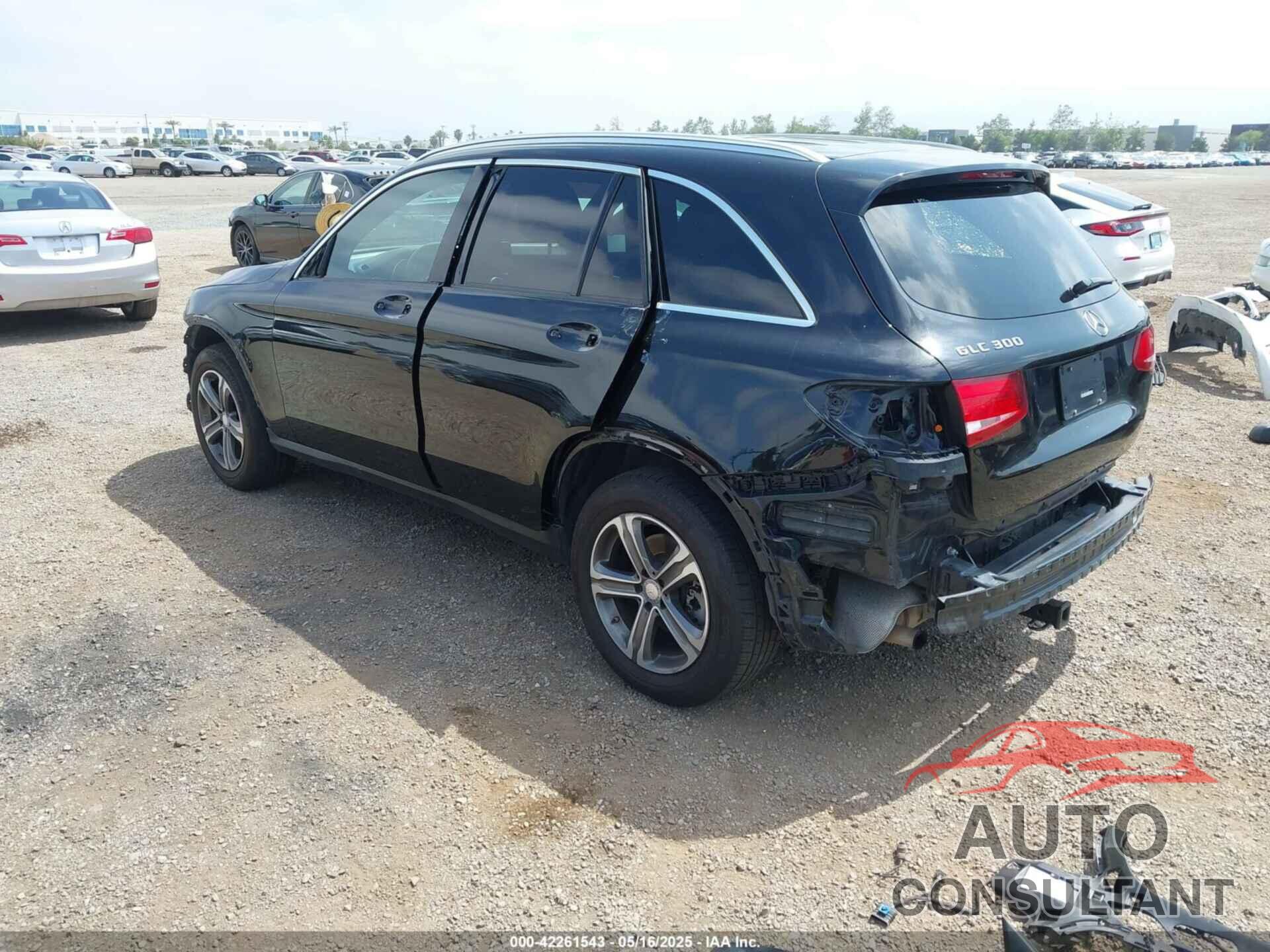 MERCEDES-BENZ GLC 300 2016 - WDC0G4KB6GF087180