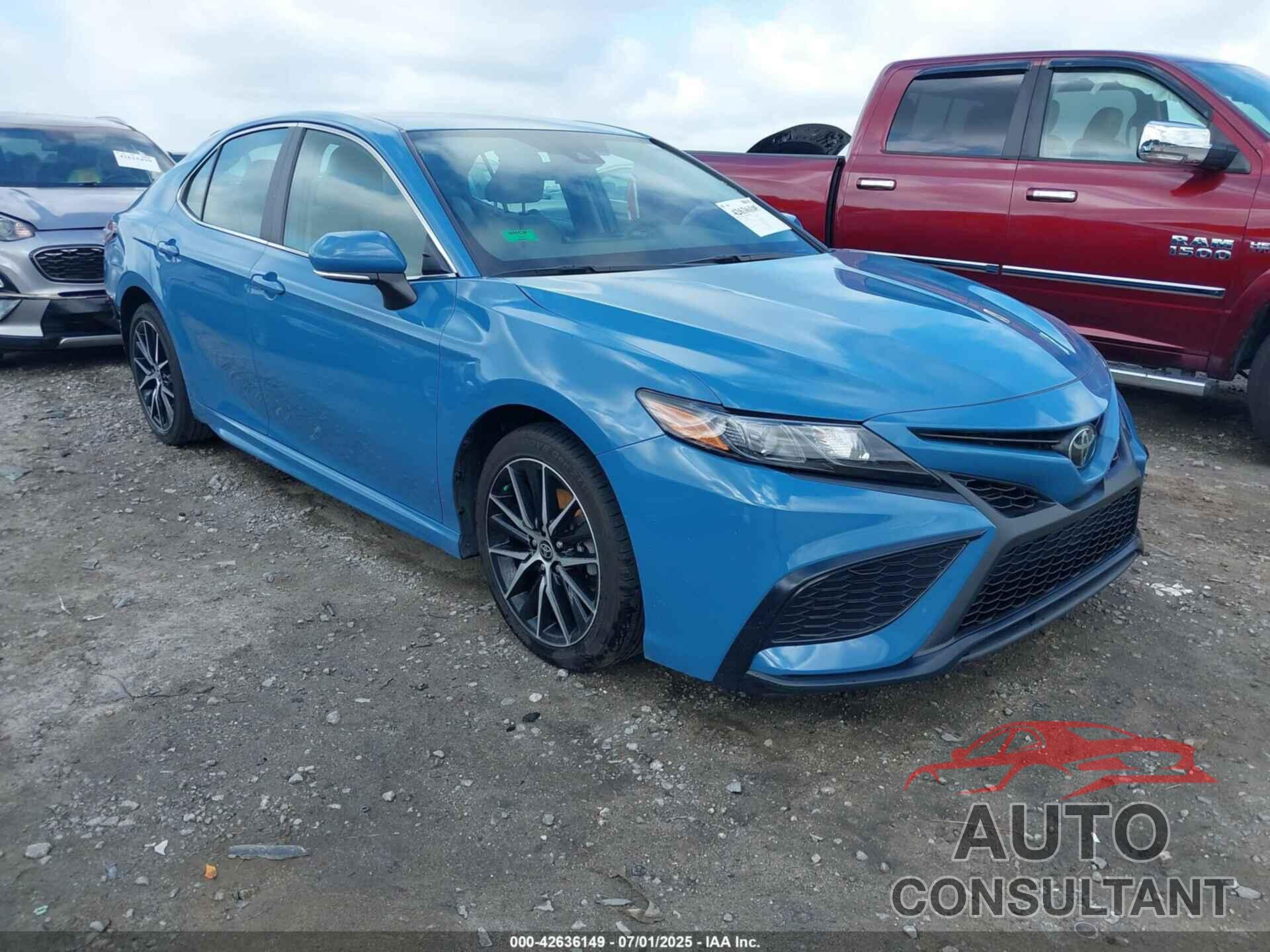TOYOTA CAMRY 2023 - 4T1G11AKXPU084330