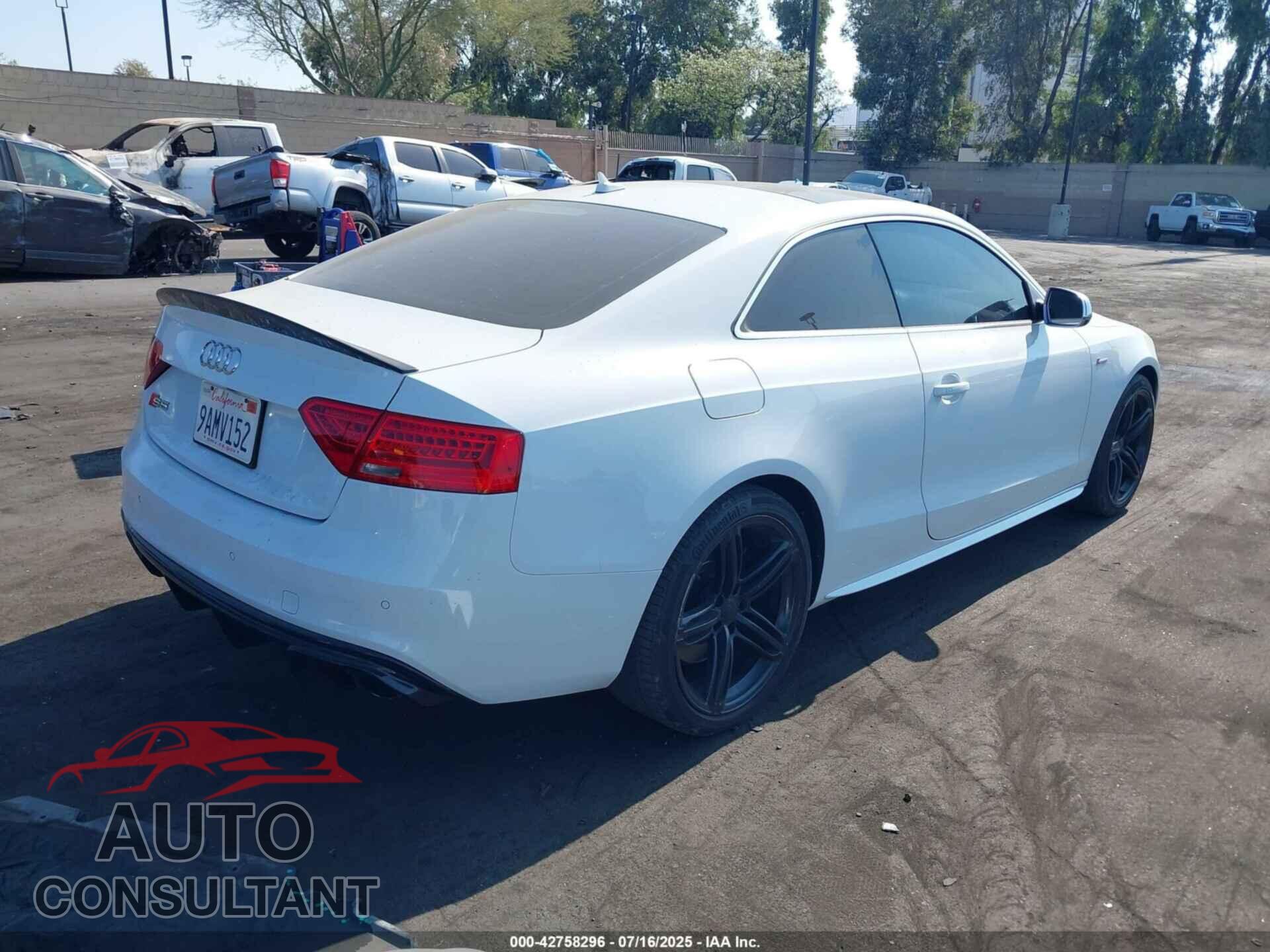 AUDI S5 2013 - WAUCGAFR0DA042850
