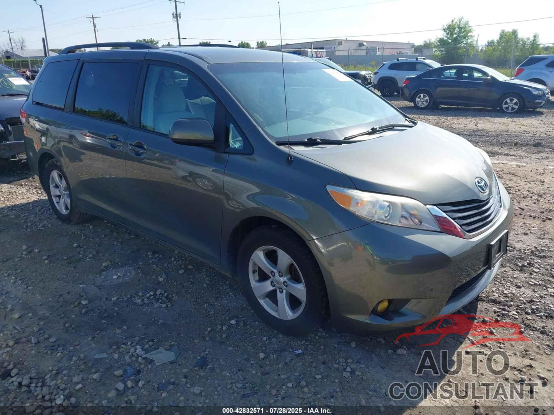 TOYOTA SIENNA 2012 - 5TDKK3DCXCS180971