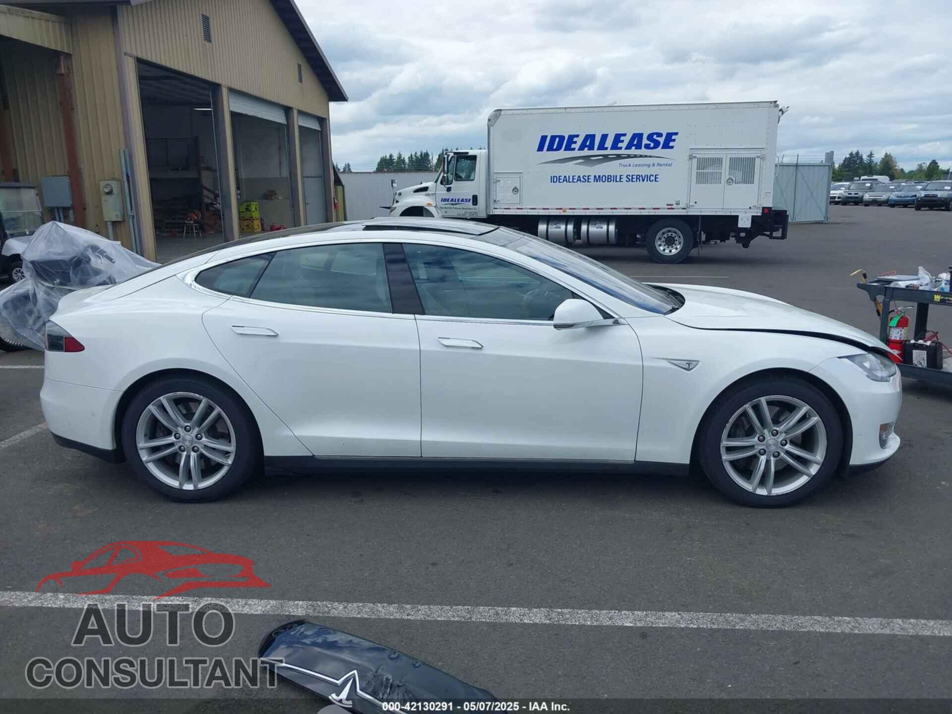 TESLA MODEL S 2016 - 5YJSA1E21GF121962