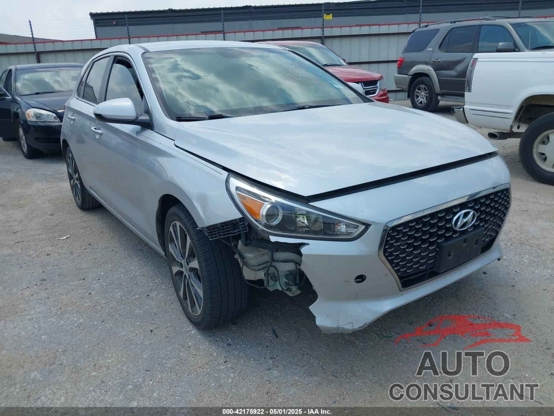 HYUNDAI ELANTRA GT 2018 - KMHH35LE5JU039607