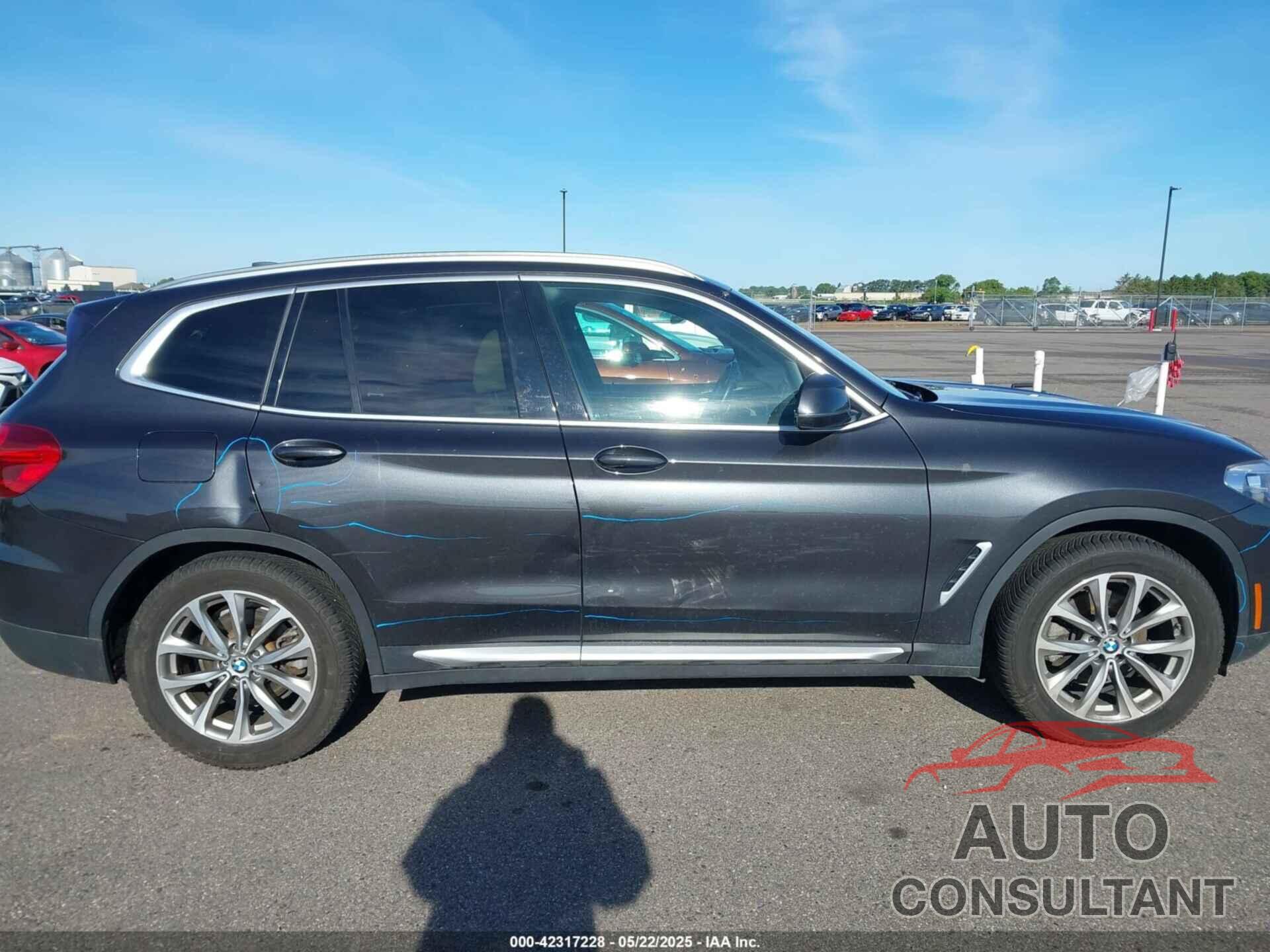BMW X3 2018 - 5UXTR9C57JLD72211