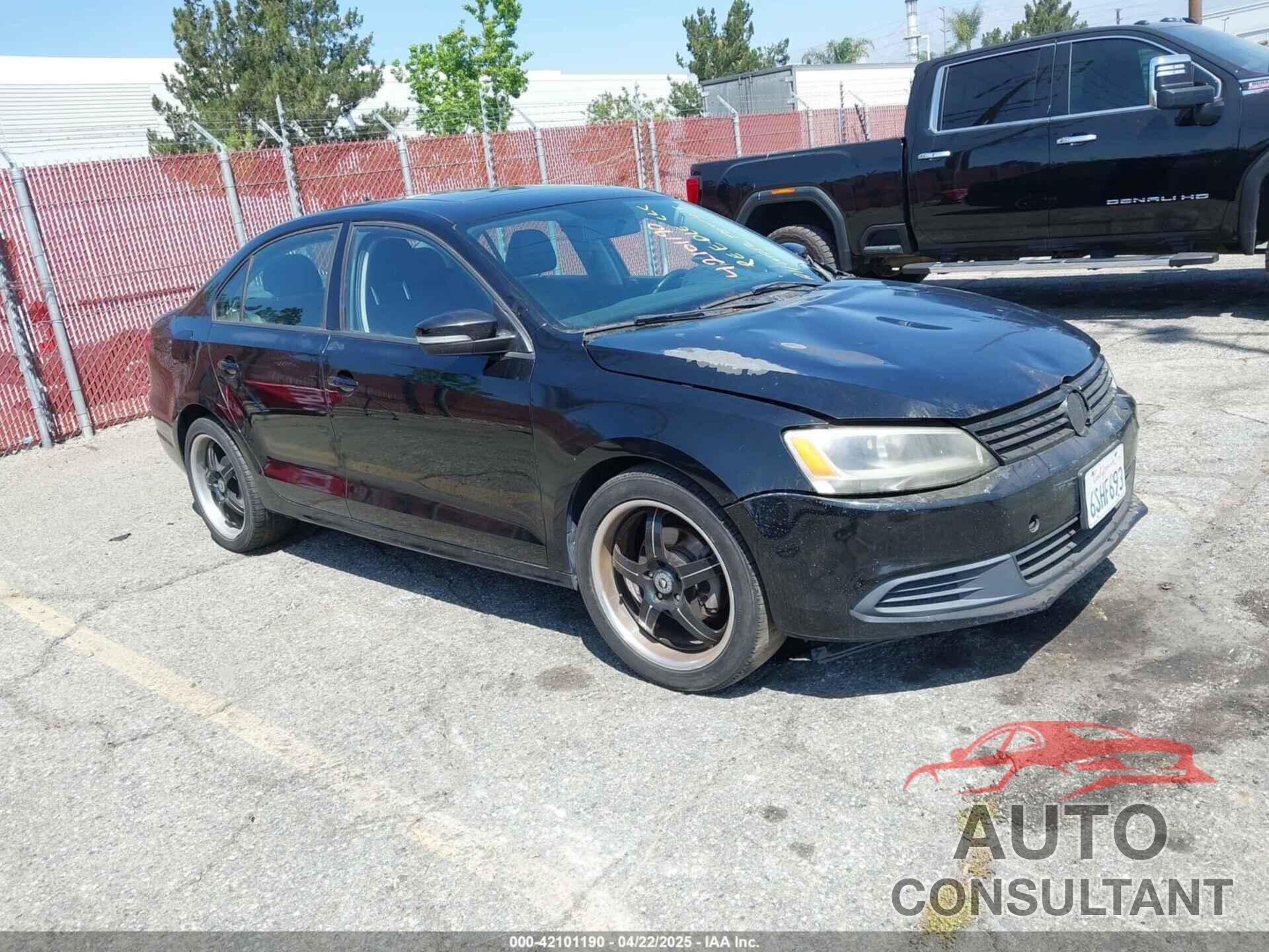 VOLKSWAGEN JETTA 2011 - 3VWDZ7AJ6BM379316