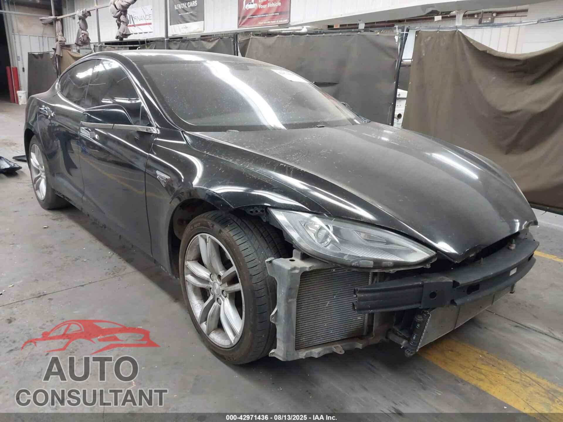 TESLA MODEL S 2013 - 5YJSA1CN2DFP27277