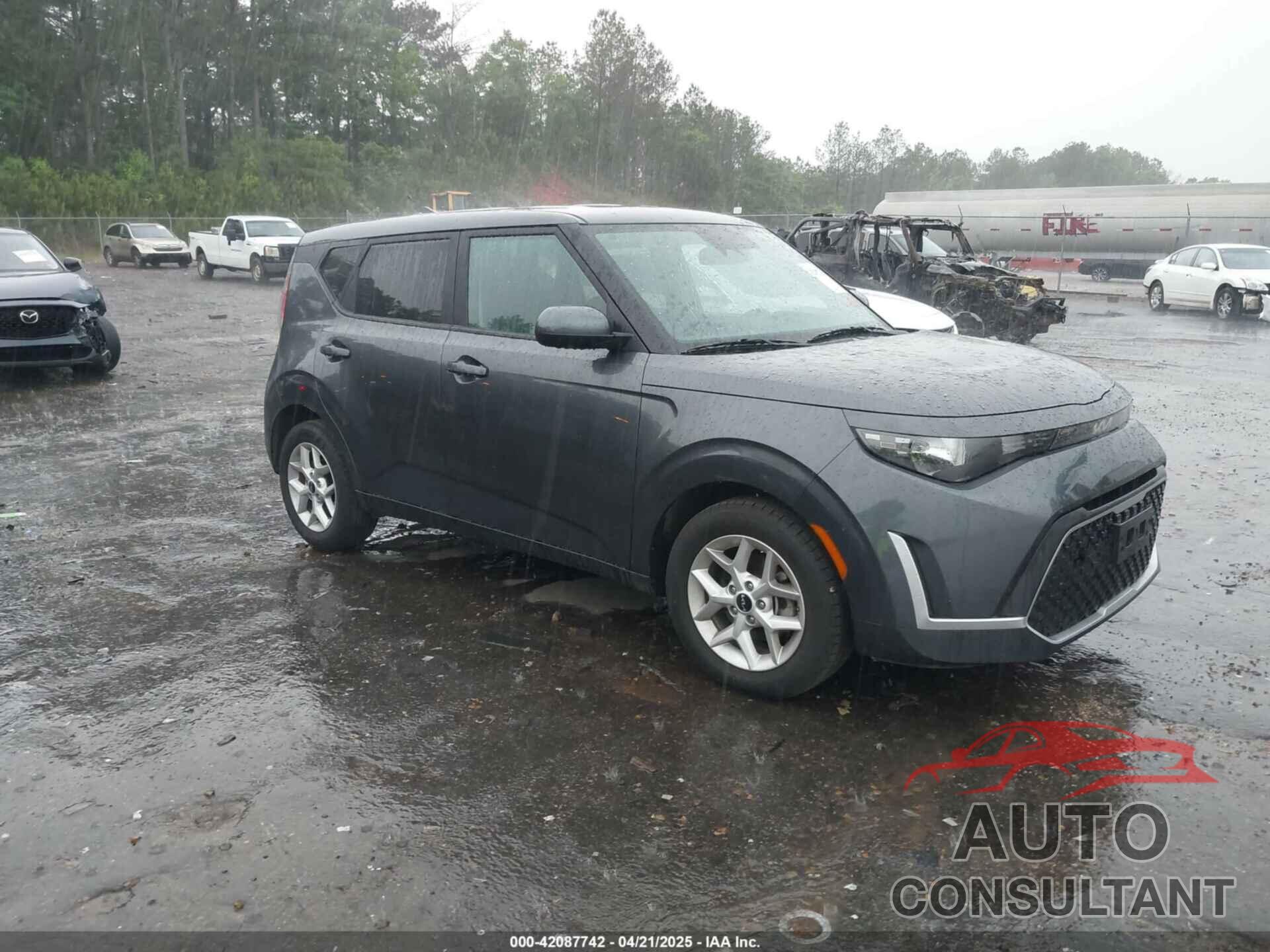 KIA SOUL 2023 - KNDJ23AU8P7882912