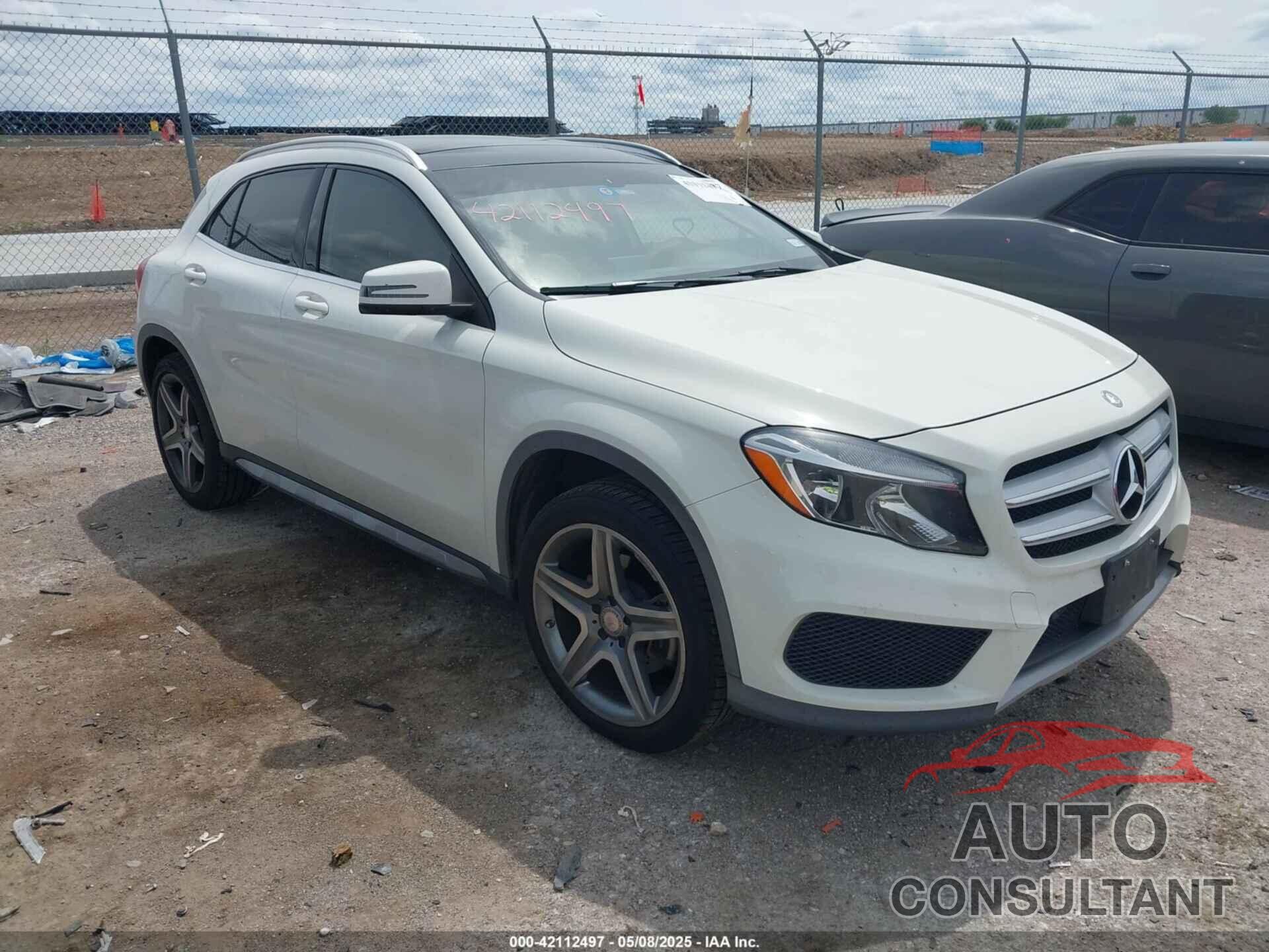 MERCEDES-BENZ GLA 250 2015 - WDCTG4GB6FJ075399
