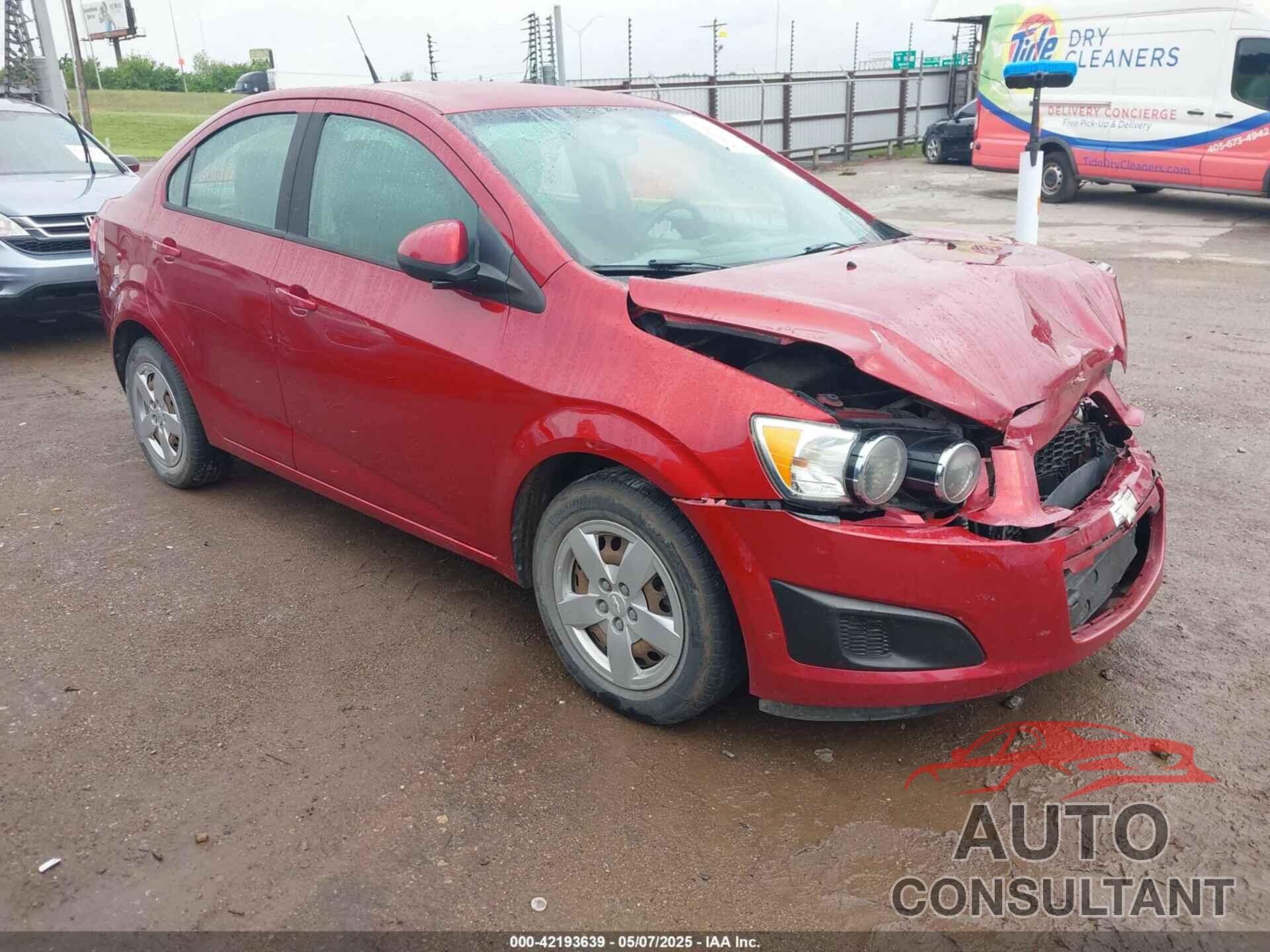 CHEVROLET SONIC 2014 - 1G1JA5SH0E4130239