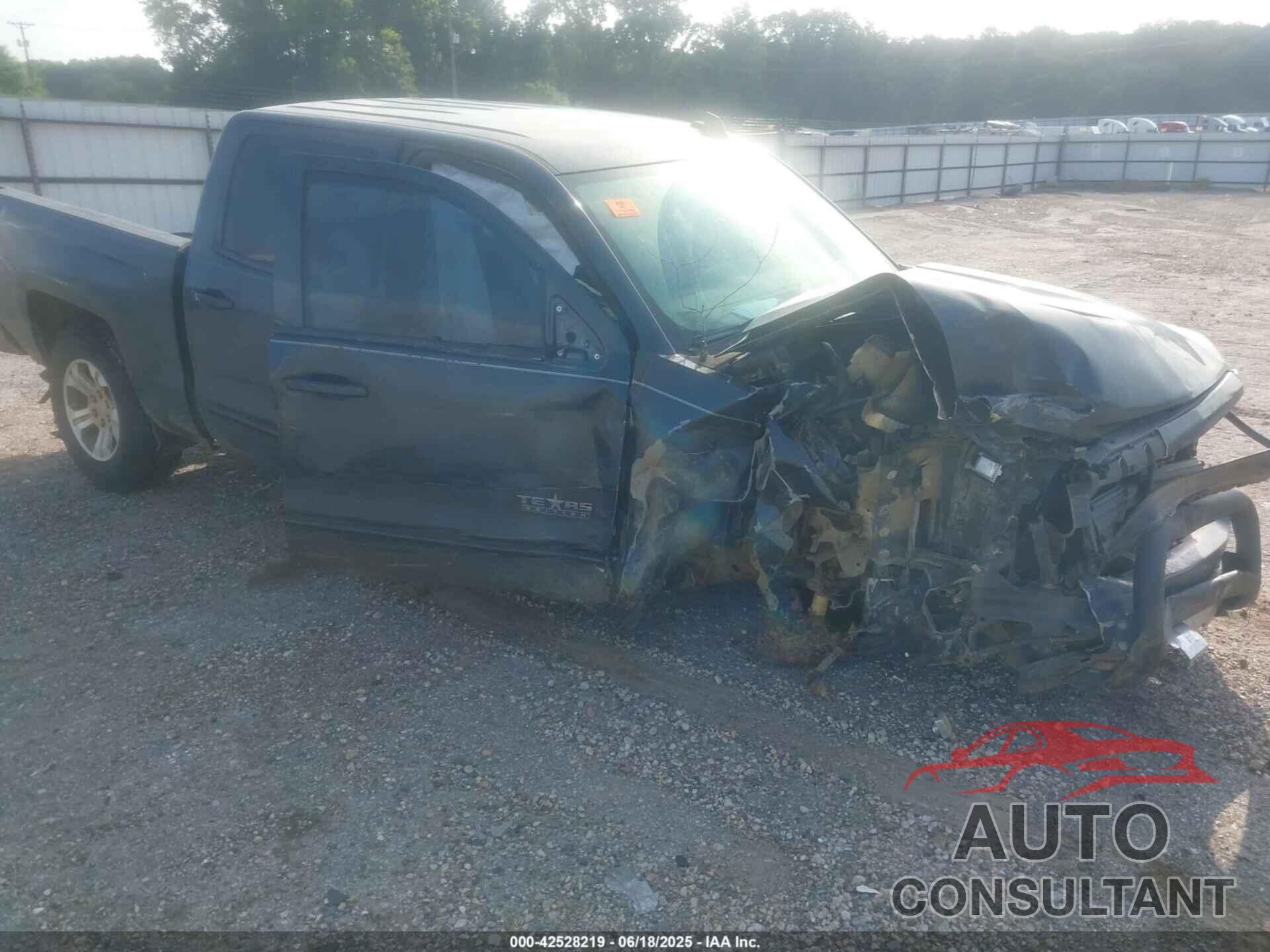 CHEVROLET SILVERADO 1500 2018 - 3GCUKREC4JG321832