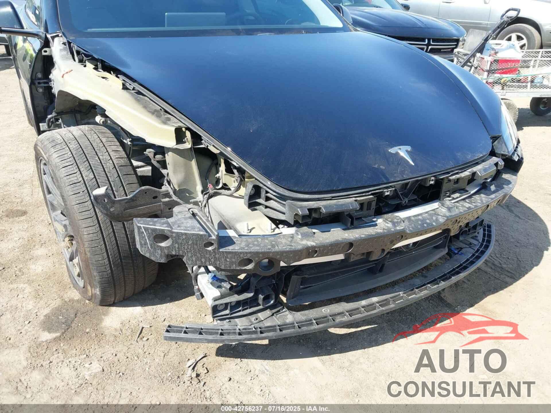 TESLA MODEL 3 2024 - 5YJ3E1EB6RF736731