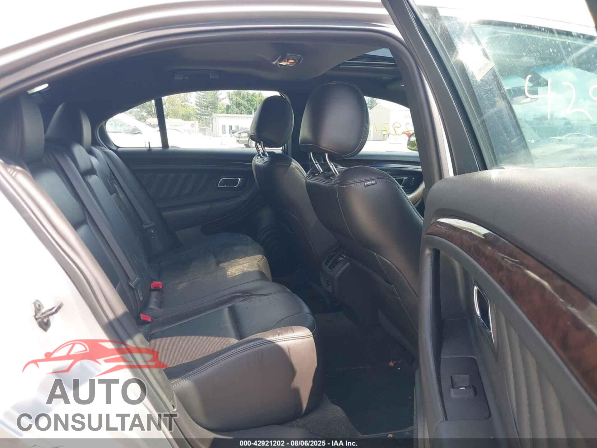 FORD TAURUS 2016 - 1FAHP2F80GG105037