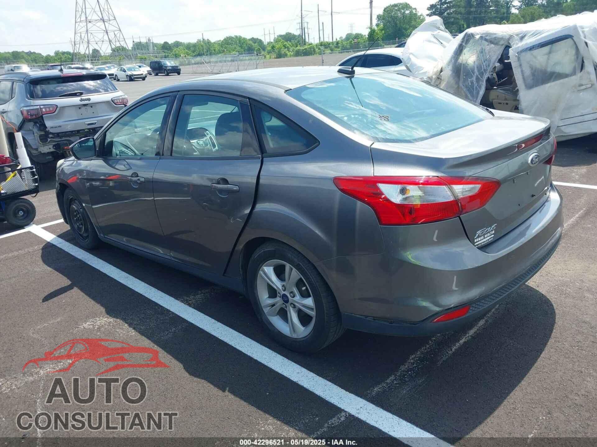 FORD FOCUS 2014 - 1FADP3F20EL410204