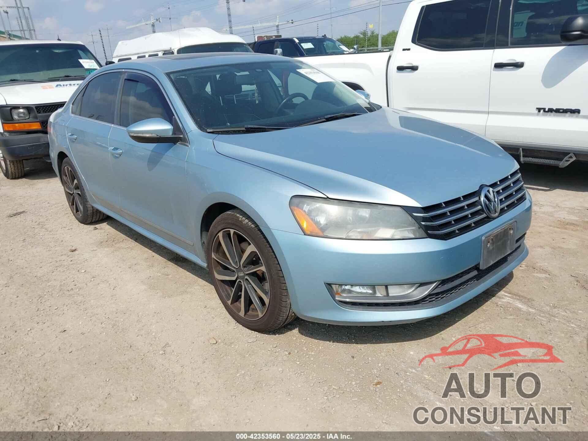 VOLKSWAGEN PASSAT 2012 - 1VWCN7A34CC070830