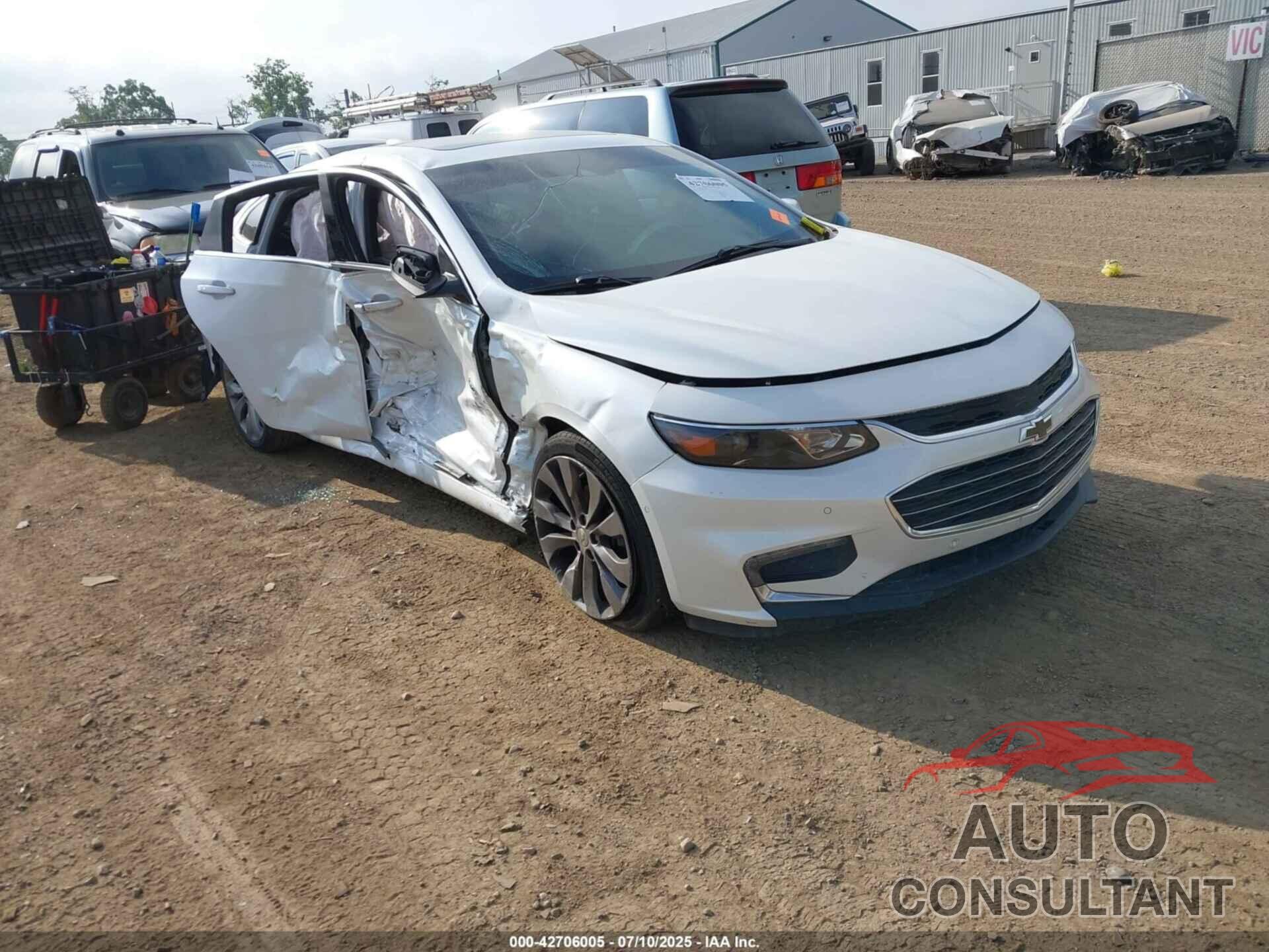 CHEVROLET MALIBU 2017 - 1G1ZH5SX1HF154645