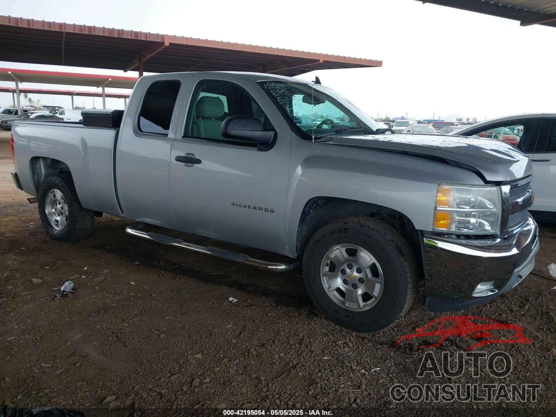 CHEVROLET SILVERADO 1500 2012 - 1GCRCSE06CZ249051