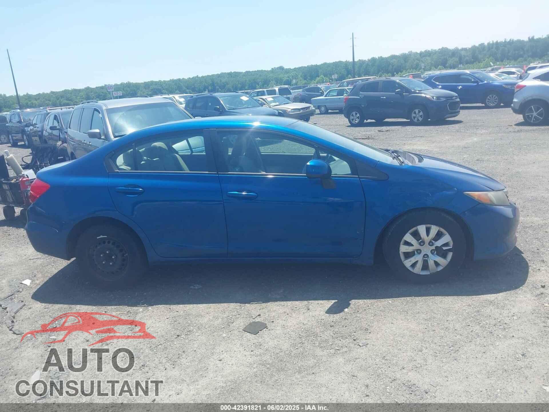HONDA CIVIC 2012 - 2HGFB2F59CH586556
