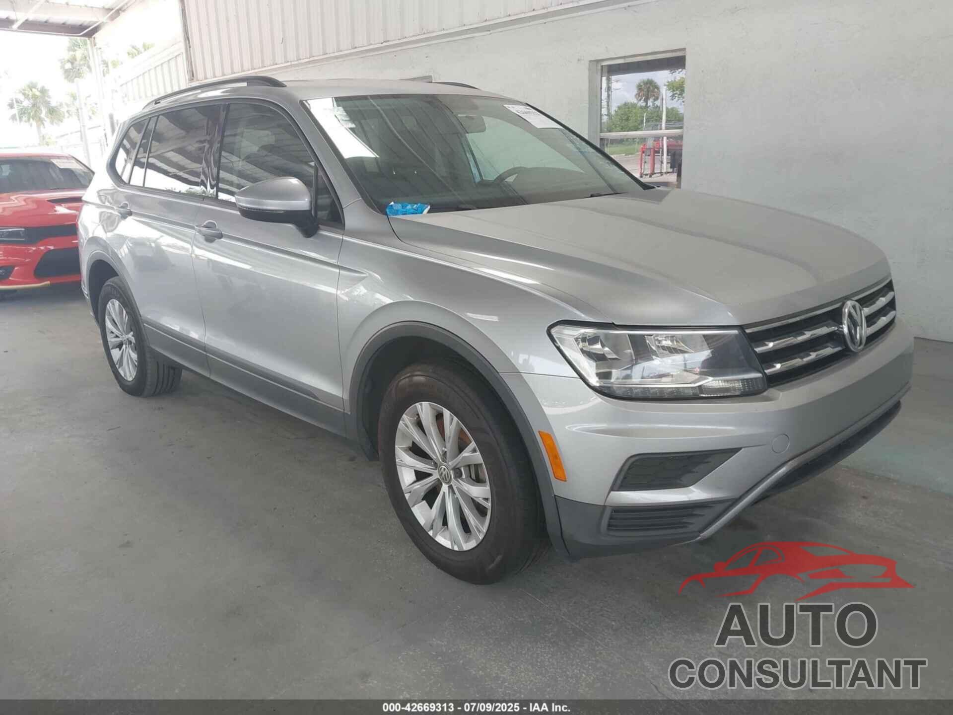 VOLKSWAGEN TIGUAN 2019 - 3VV1B7AX6KM189497