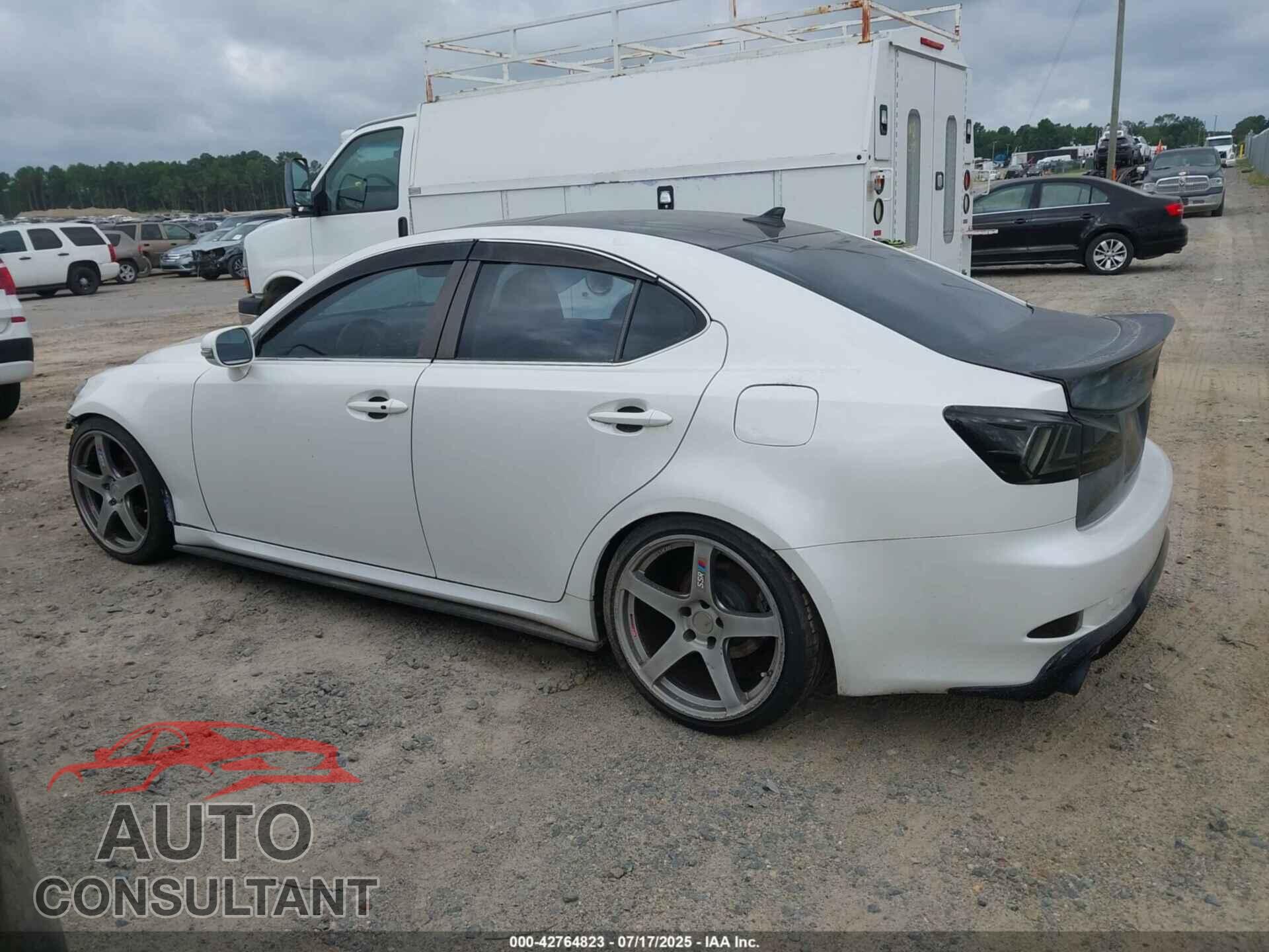 LEXUS IS 2010 - JTHBF5C2XA5128525