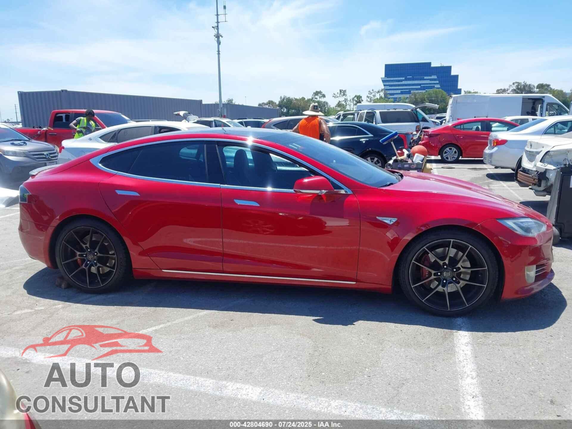 TESLA MODEL S 2016 - 5YJSA1E2XGF152689