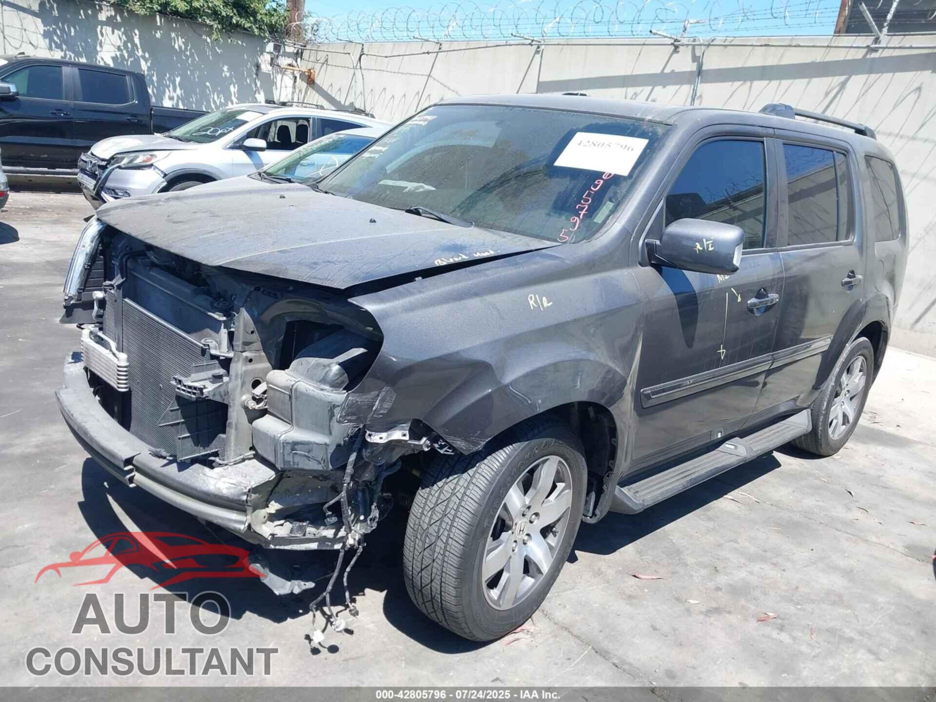 HONDA PILOT 2015 - 5FNYF4H92FB001902