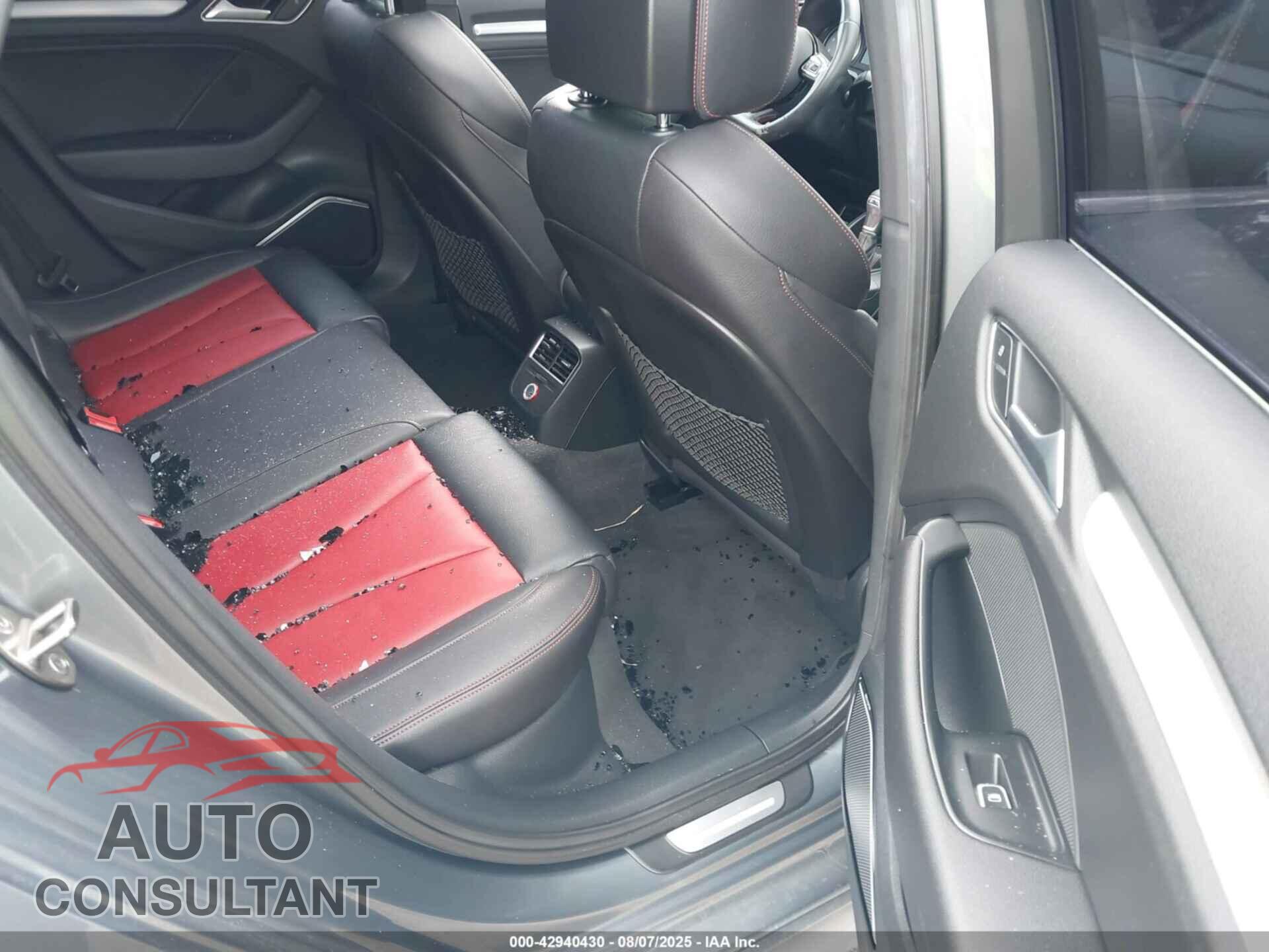 AUDI S3 2015 - WAUFFGFF8F1117855