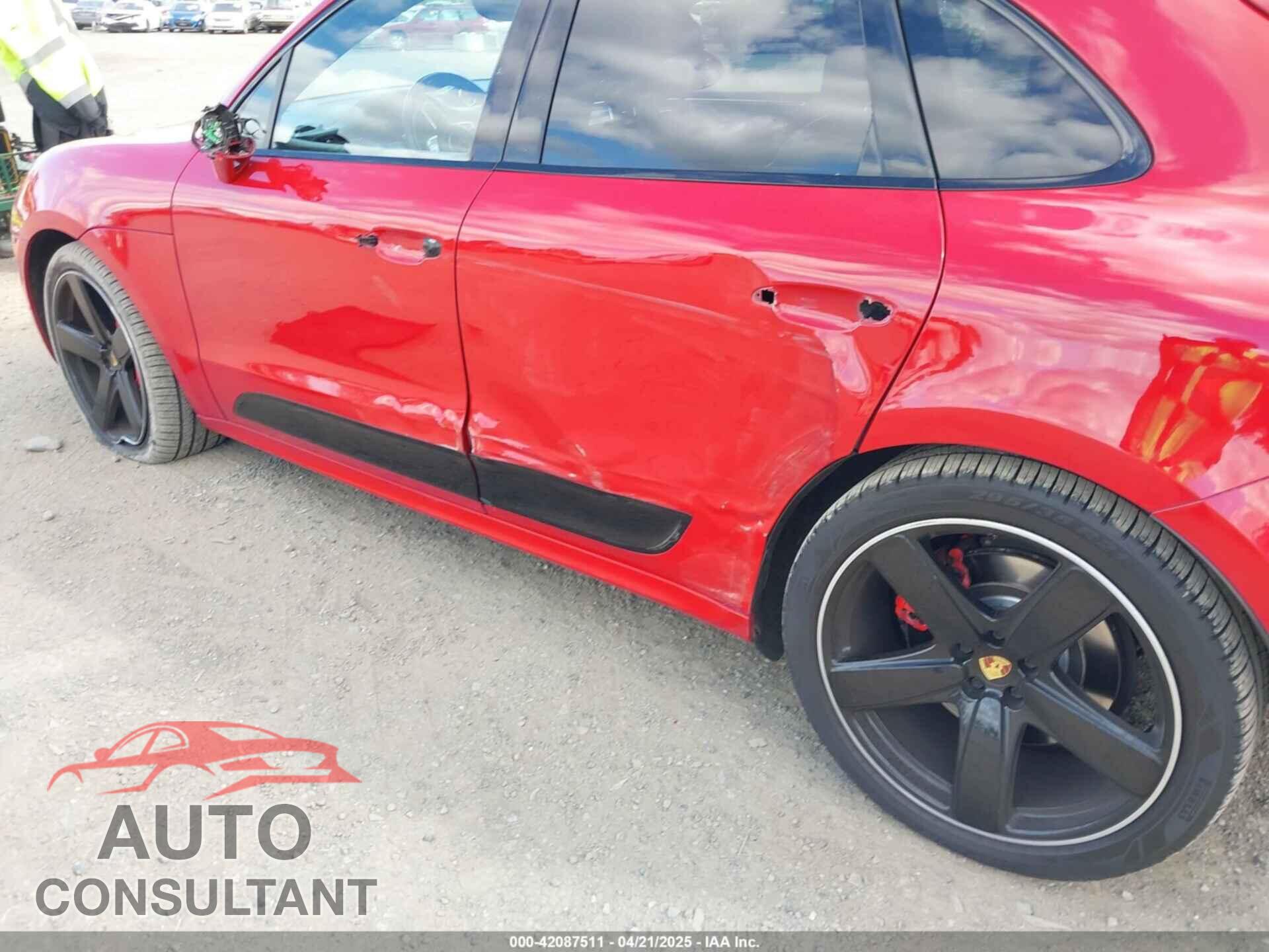 PORSCHE MACAN 2017 - WP1AF2A5XHLB62171