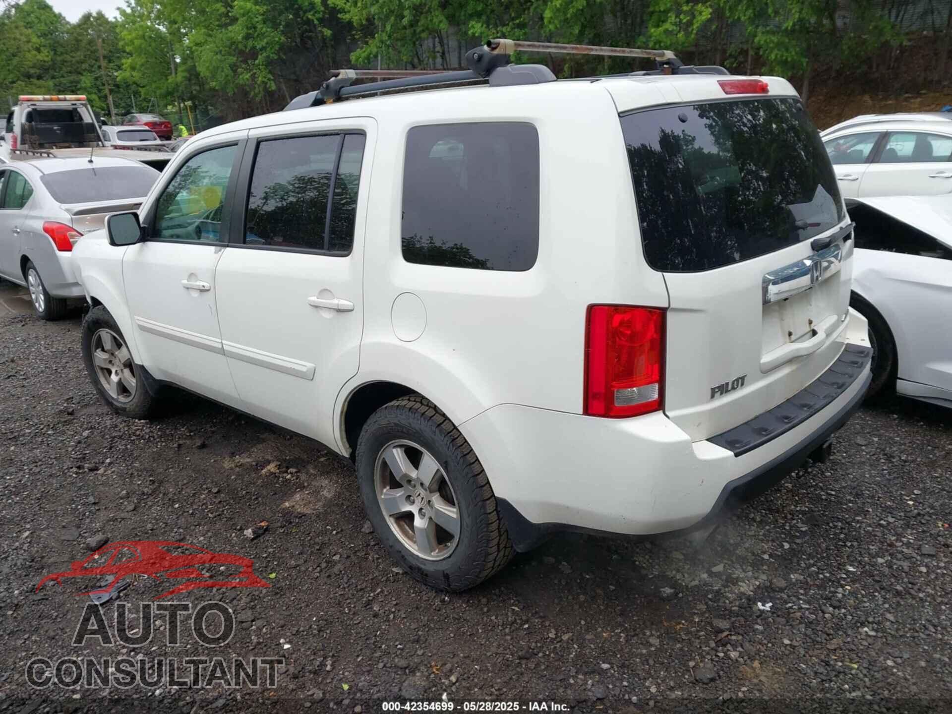 HONDA PILOT 2011 - 5FNYF4H52BB067003