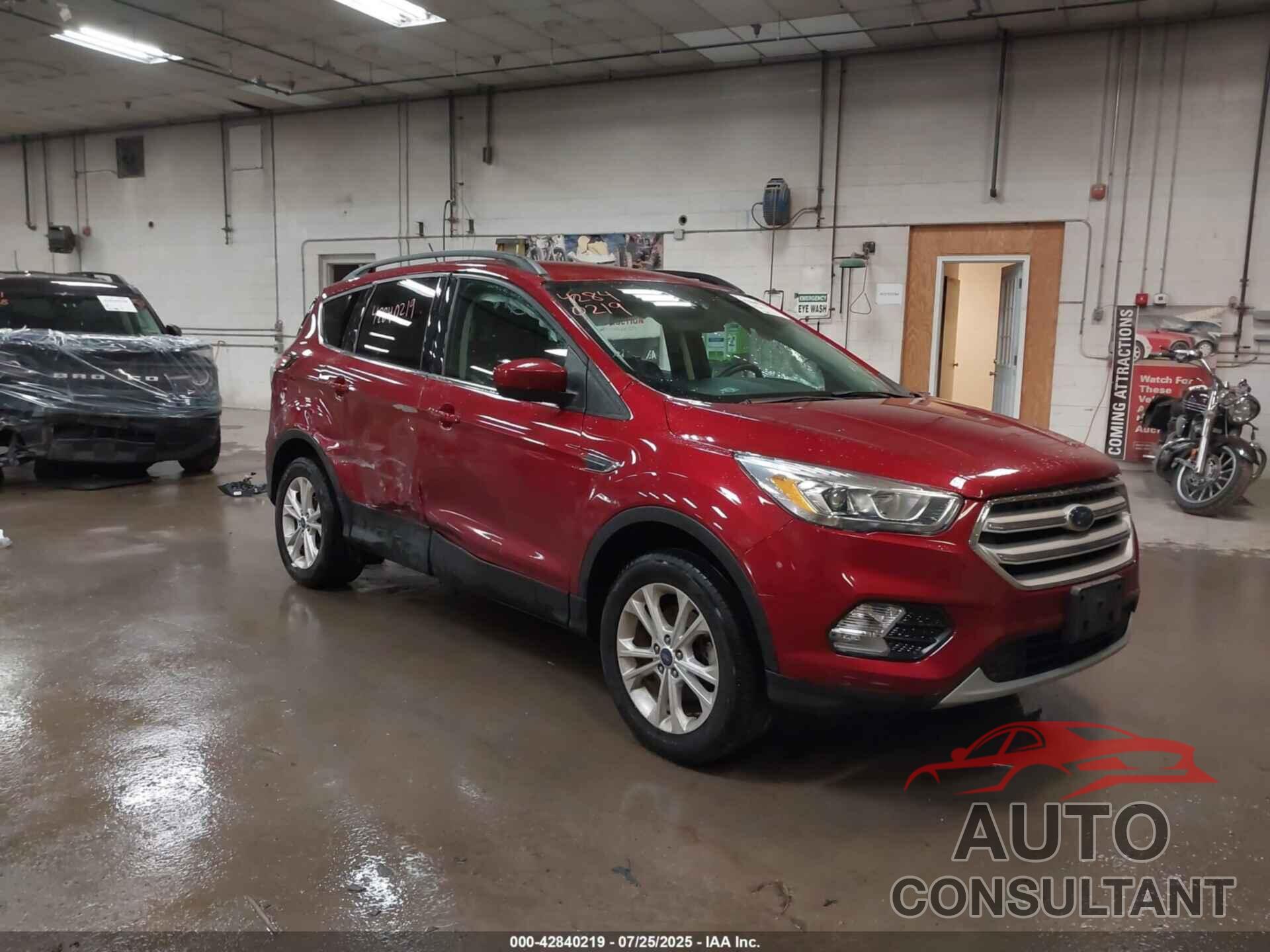 FORD ESCAPE 2018 - 1FMCU0HD2JUB04973