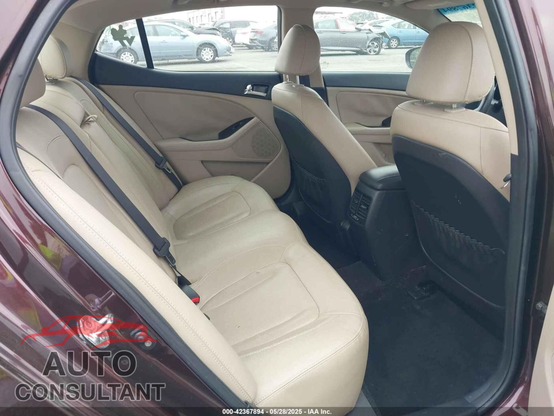 KIA OPTIMA 2011 - KNAGN4A71B5167103