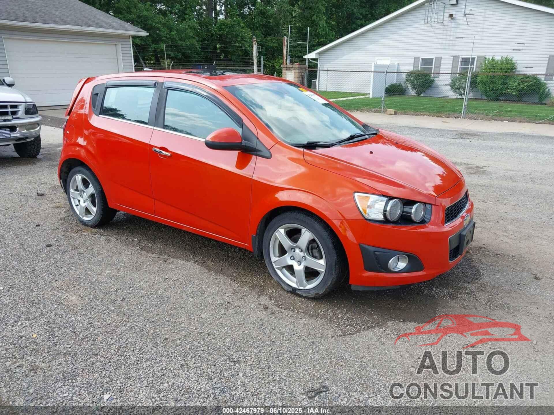 CHEVROLET SONIC 2013 - 1G1JE6SH4D4229560