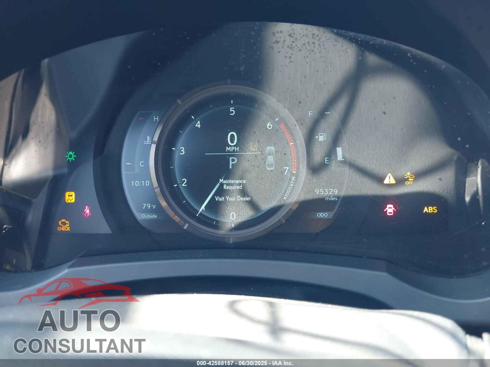 LEXUS IS 300 2018 - JTHBA1D24J5075813