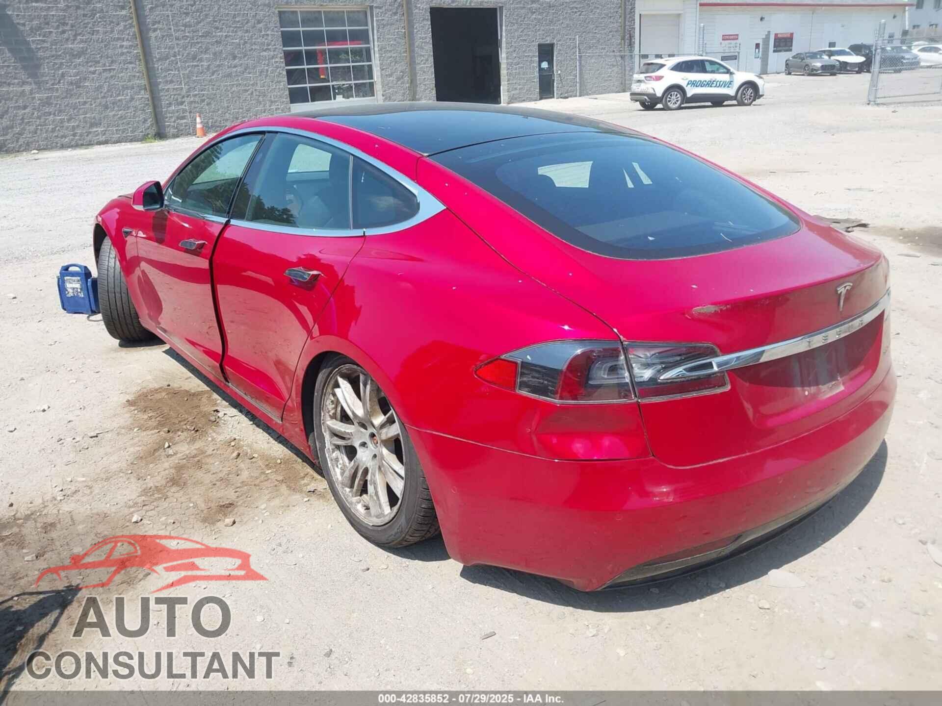 TESLA MODEL S 2020 - 5YJSA1E28LF411156