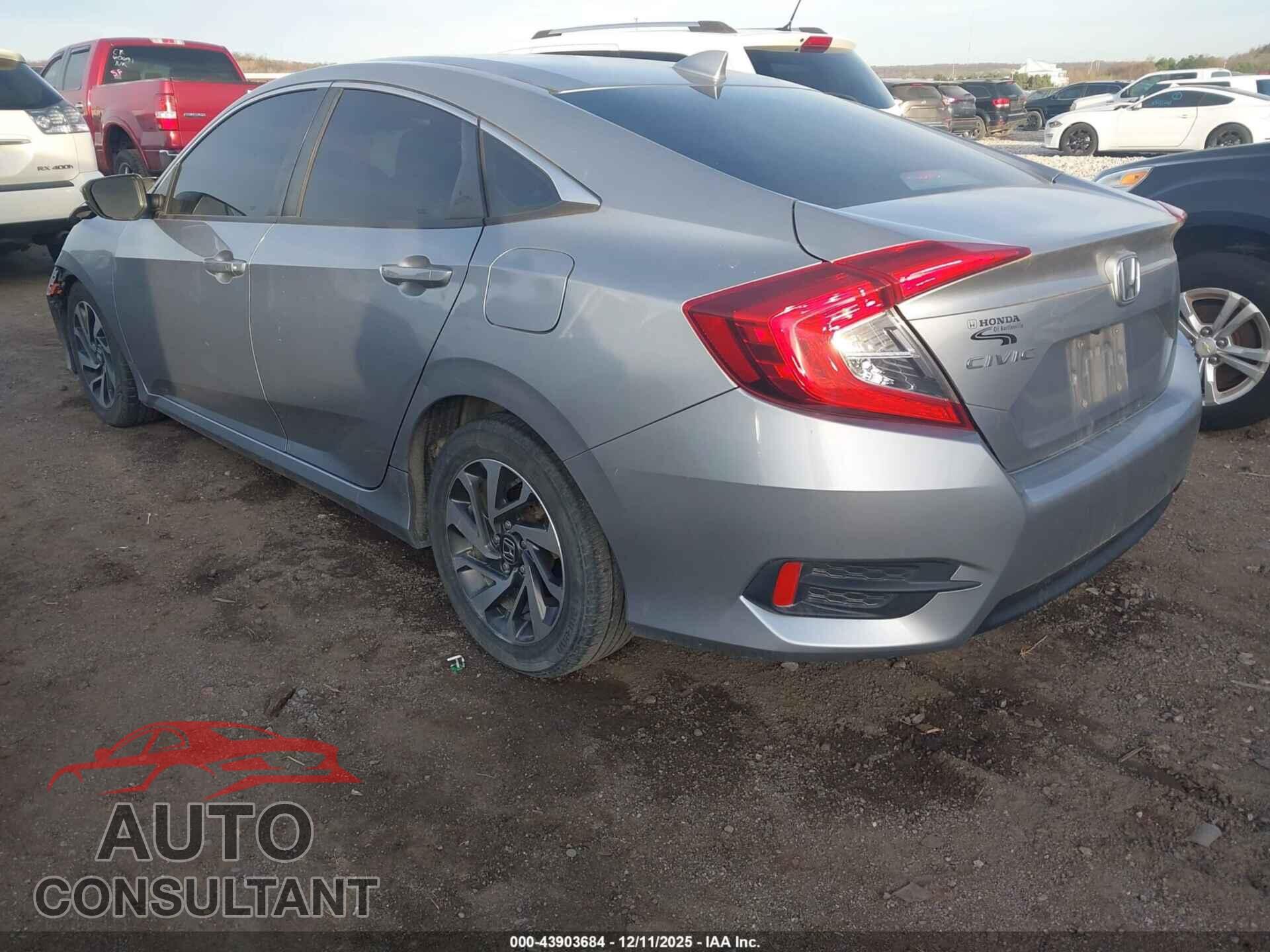 HONDA CIVIC 2017 - 19XFC2F78HE028682