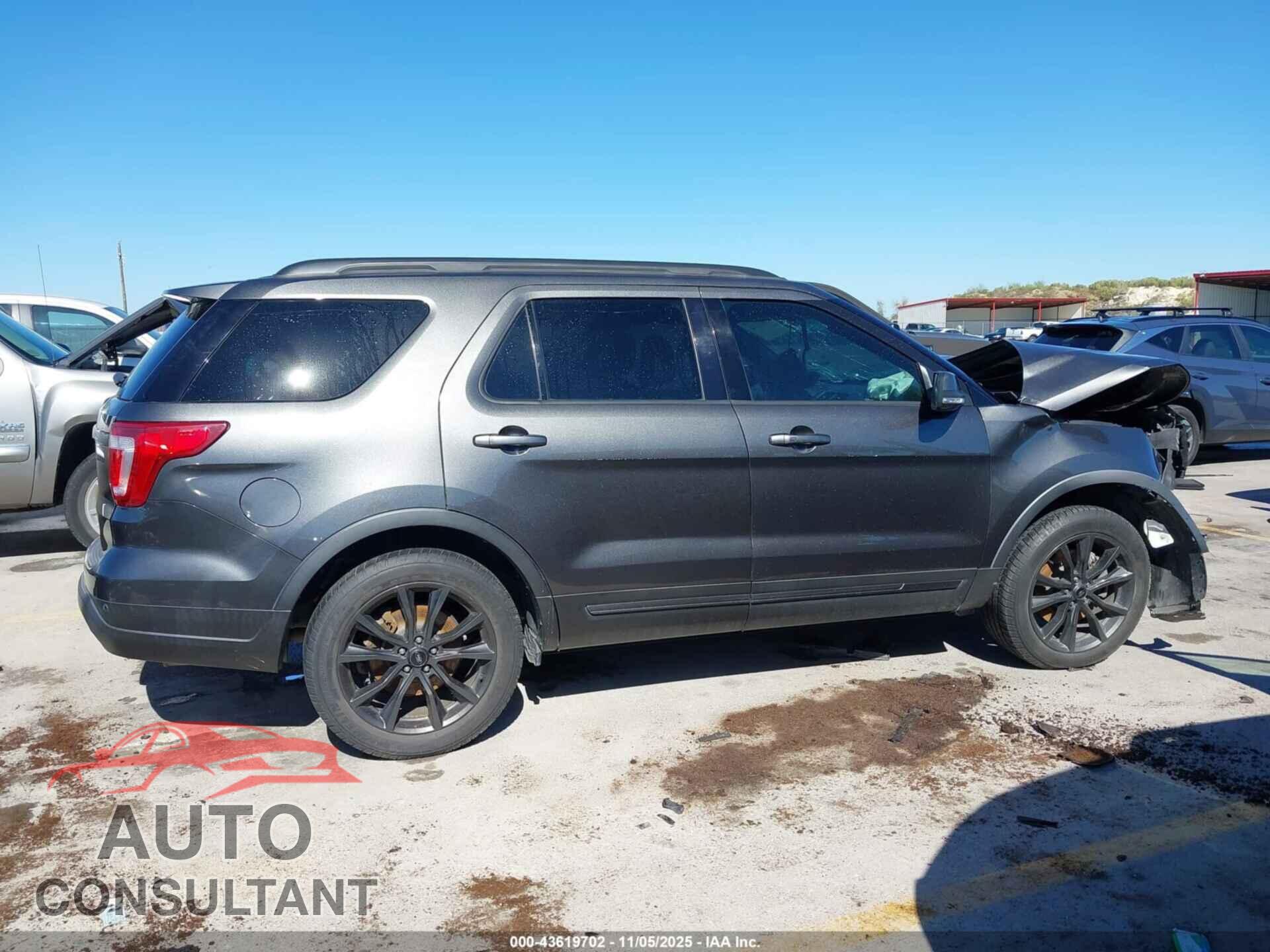 FORD EXPLORER 2018 - 1FM5K7D88JGB07309