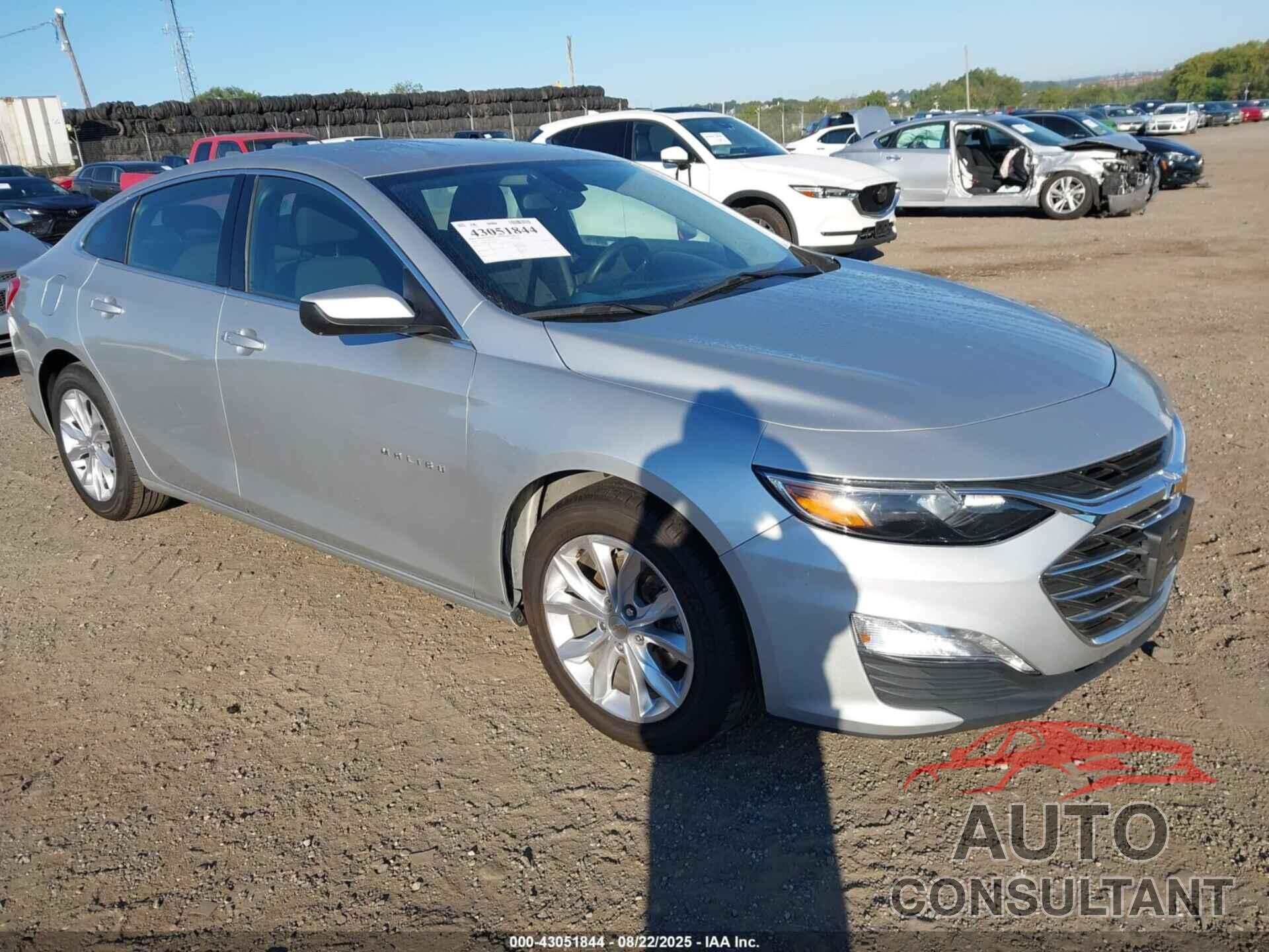 CHEVROLET MALIBU 2022 - 1G1ZD5ST7NF121864